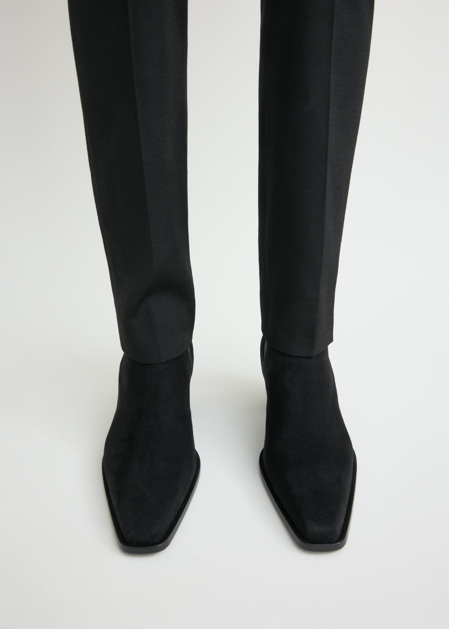 Suede city boots black