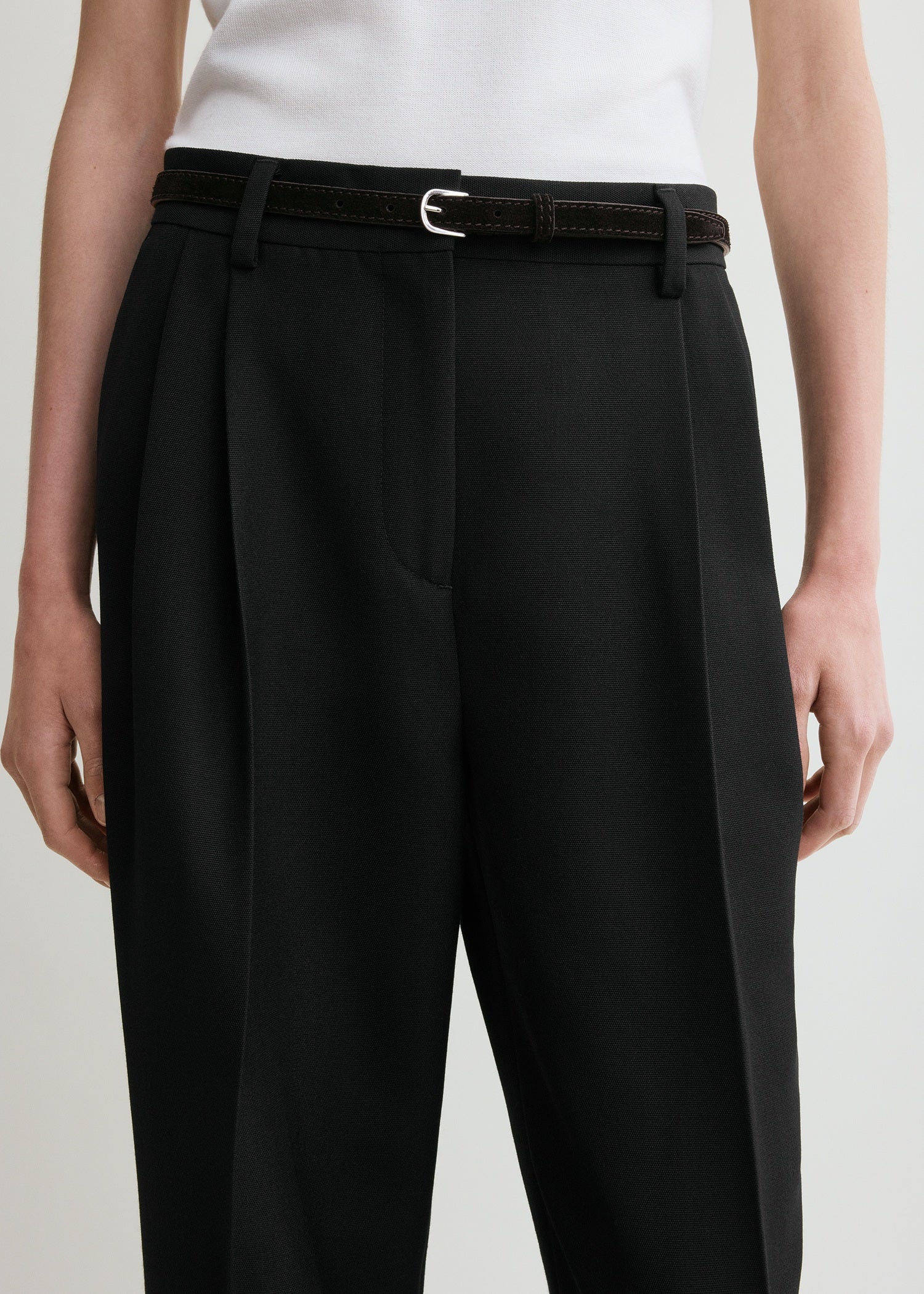 Thin suede belt espresso