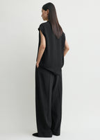 Sleeveless cady funnel-neck top black