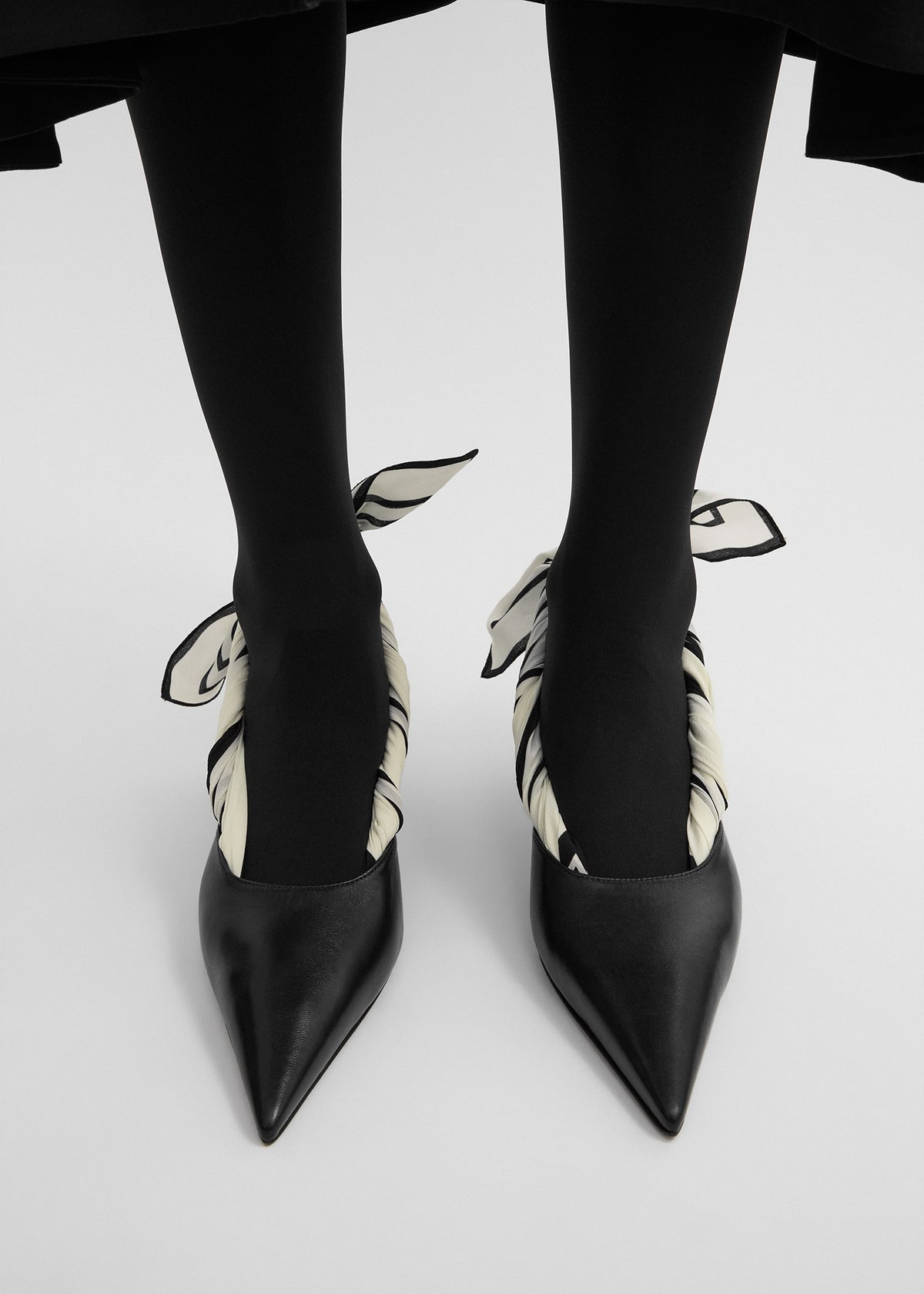 Scarf nappa slingbacks black/ecru