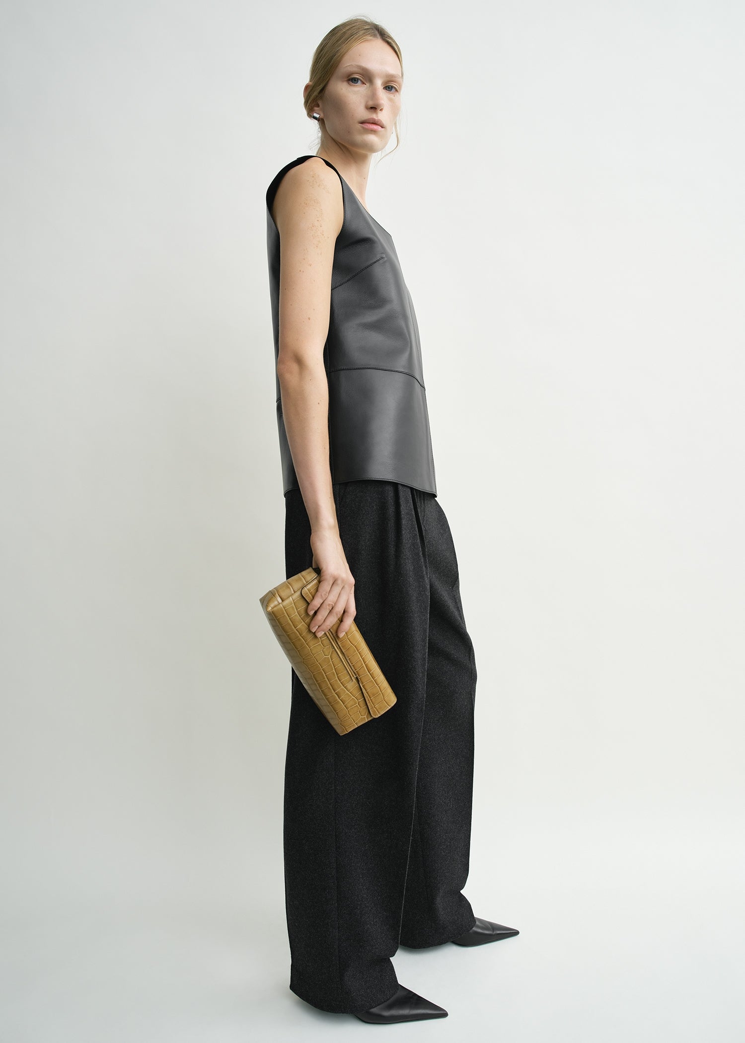 Soft croco-embossed t-clutch biscuit