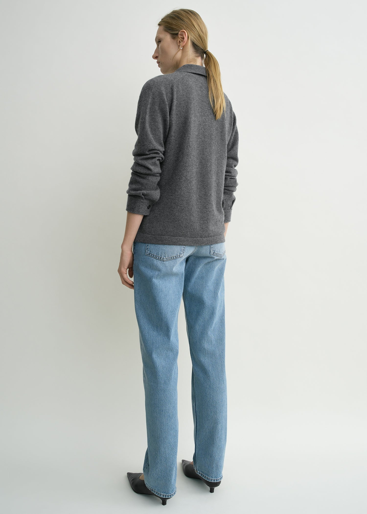 Raglan-sleeve cashmere cardigan dark grey – TOTEME