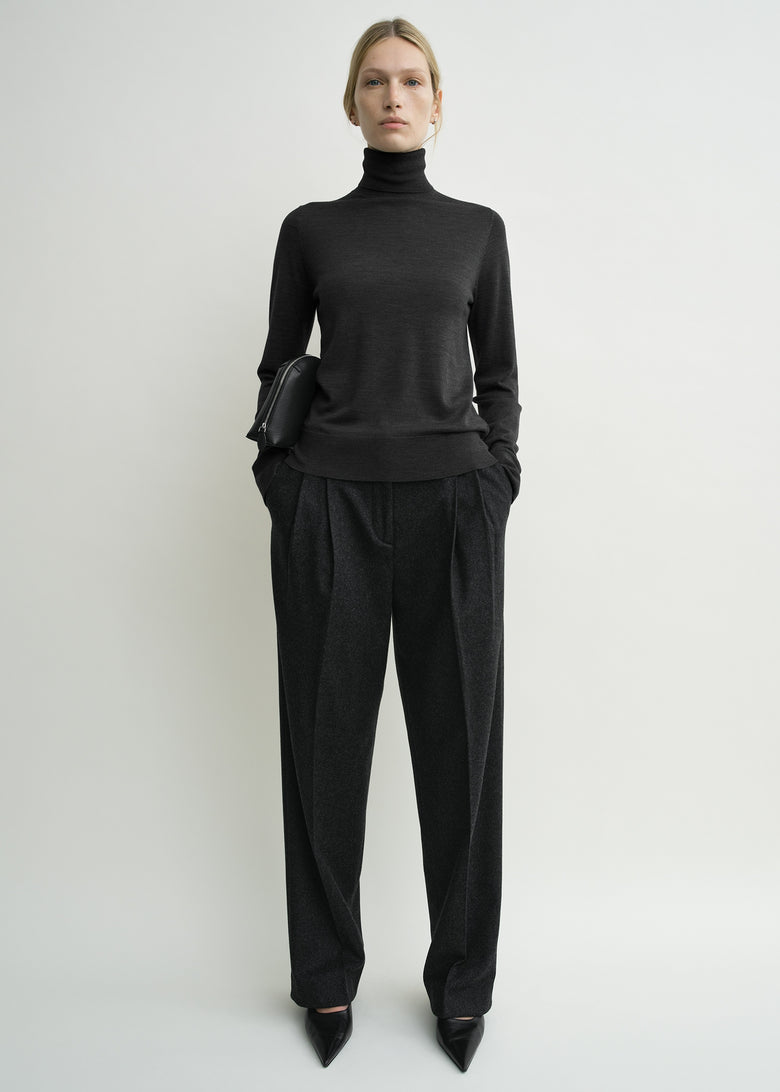 Fine turtleneck charcoal