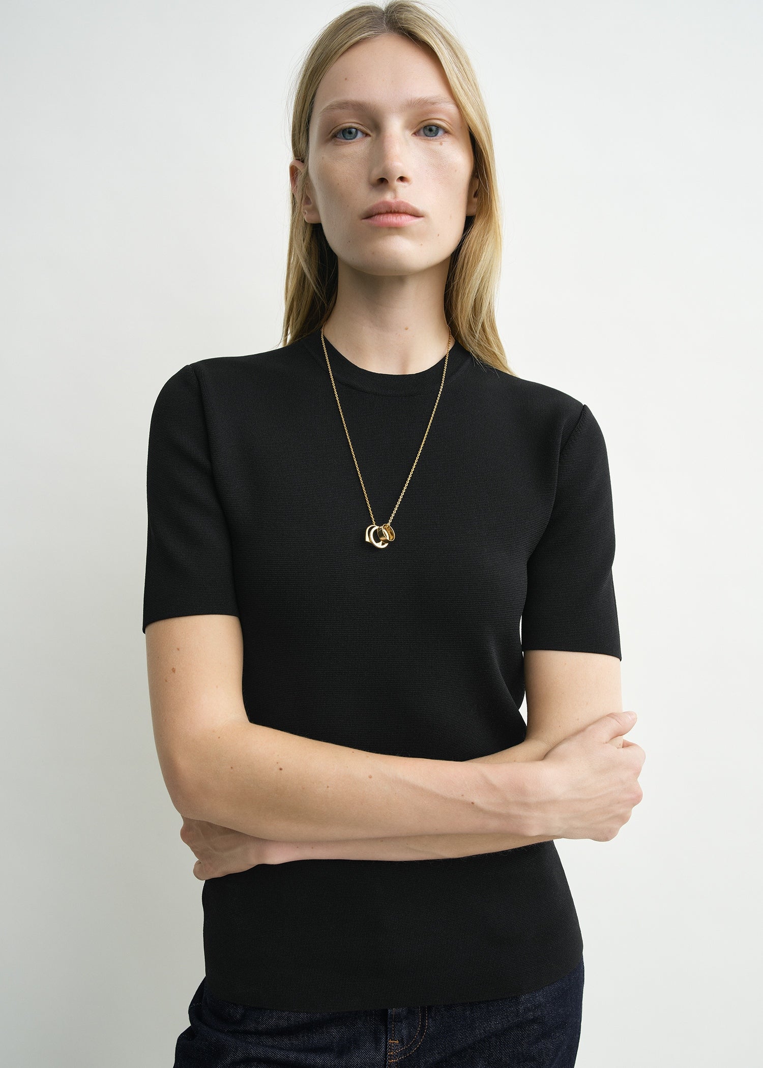 Compact knit tee black – TOTEME