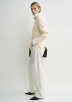 Cashmere turtleneck ecru