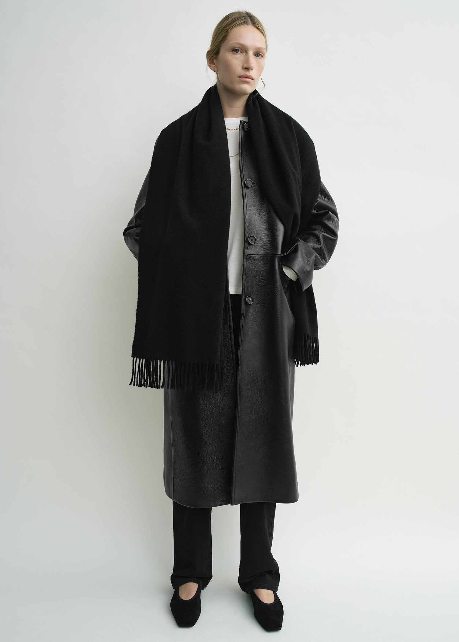toteme マフラーコート　ブラック　36 TOTEME Embroidered Scarf Coat | Black | FARFETCH