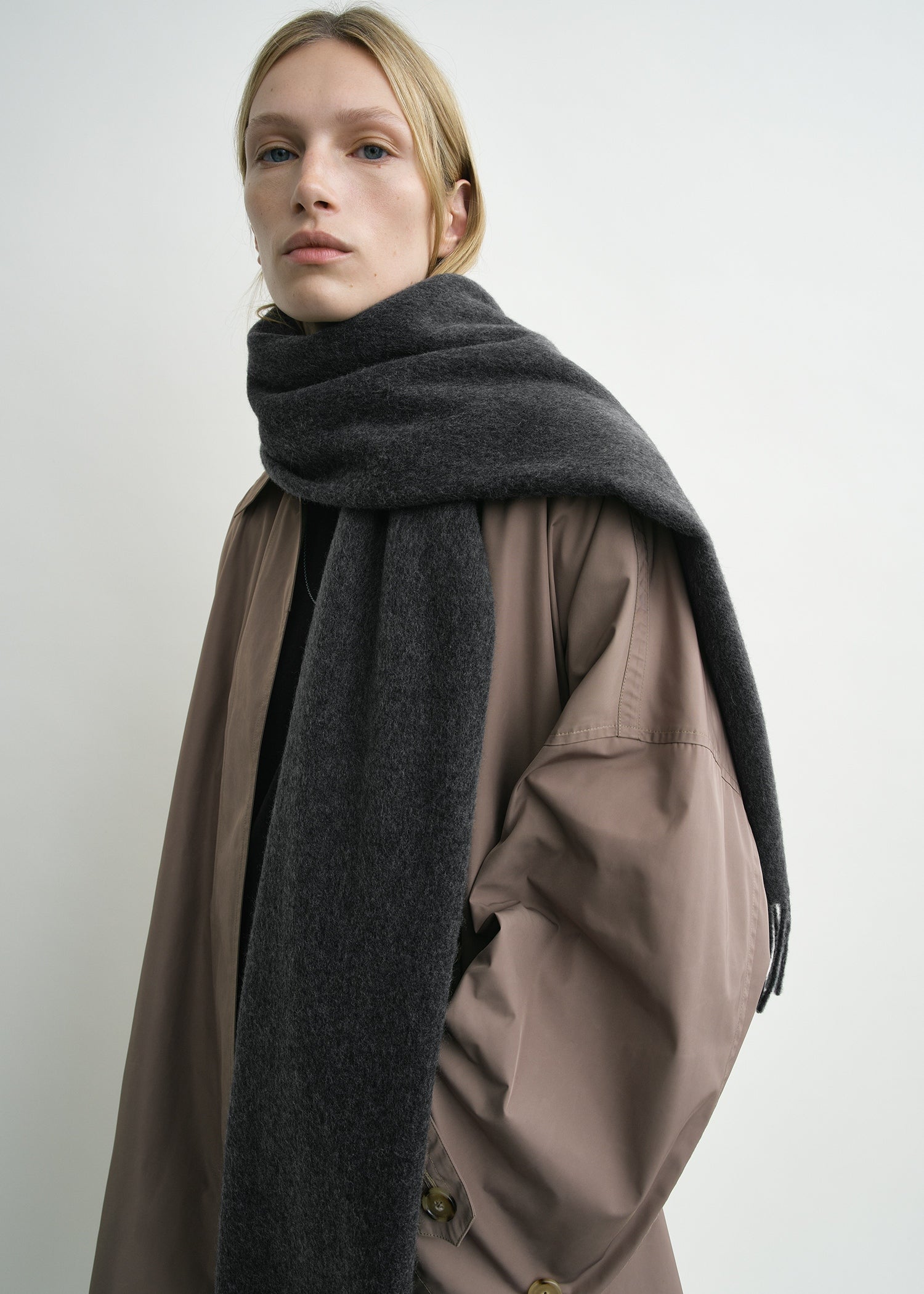 Cashmere scarf charcoal