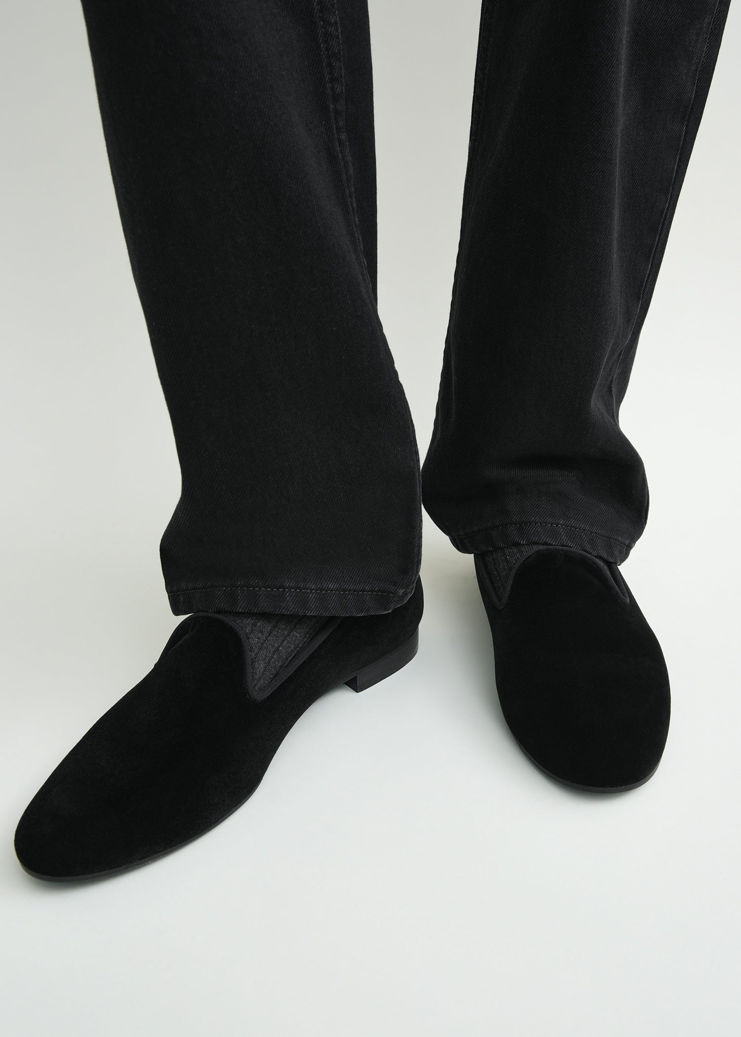 Velvet loafers black