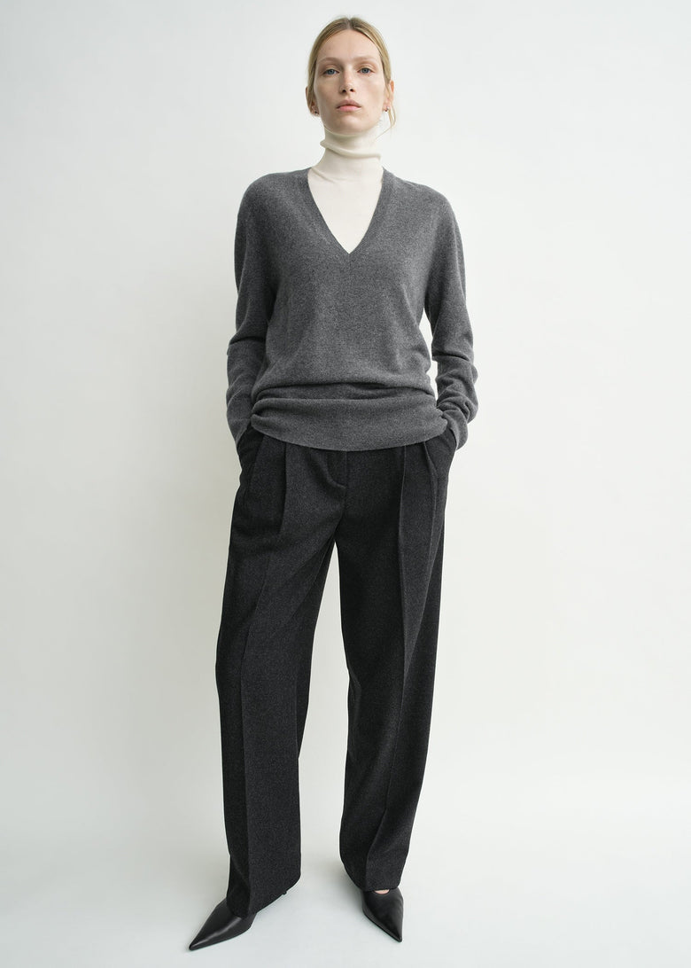 Double-pleat winter trousers charcoal