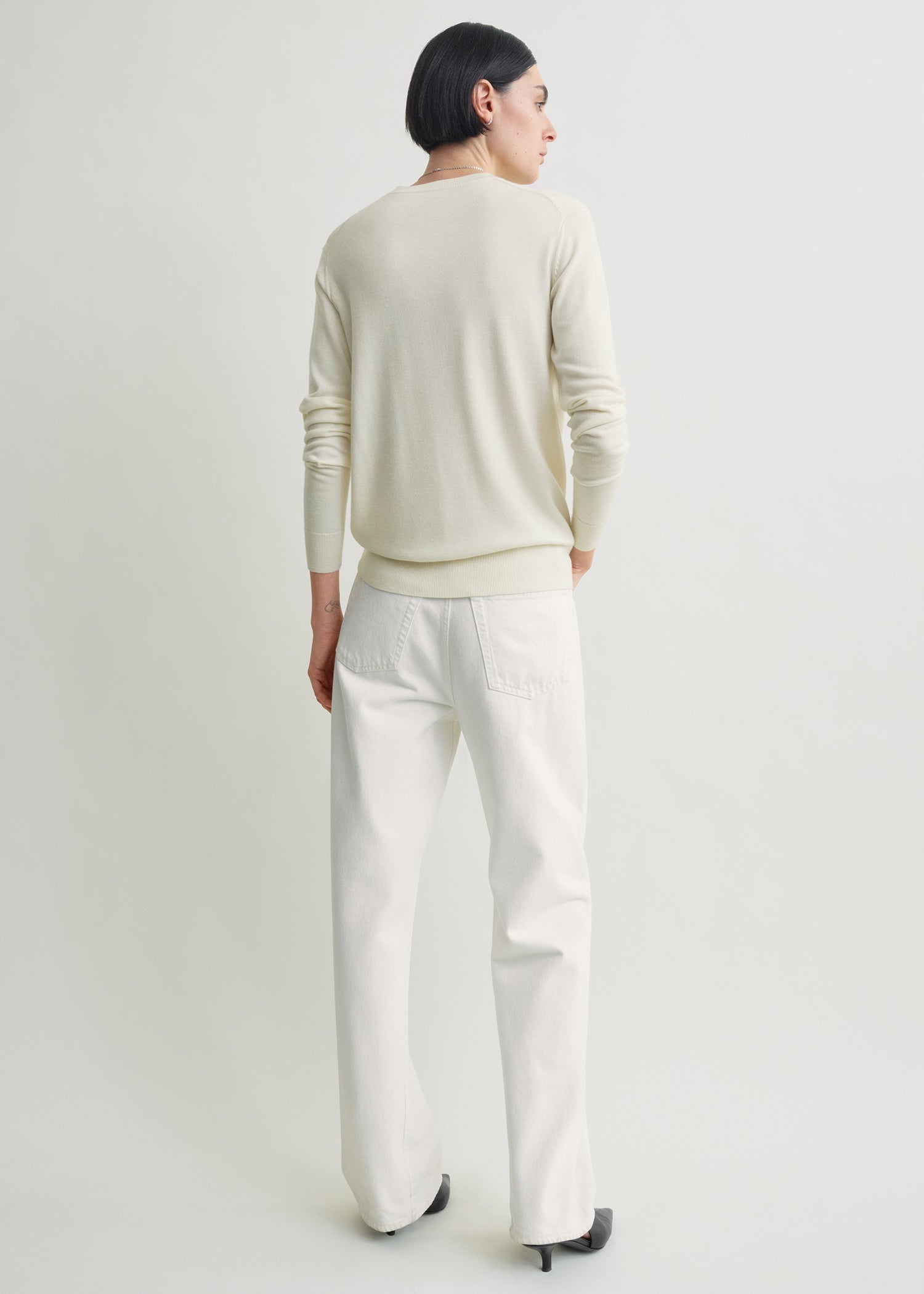 Fine crew knit ecru