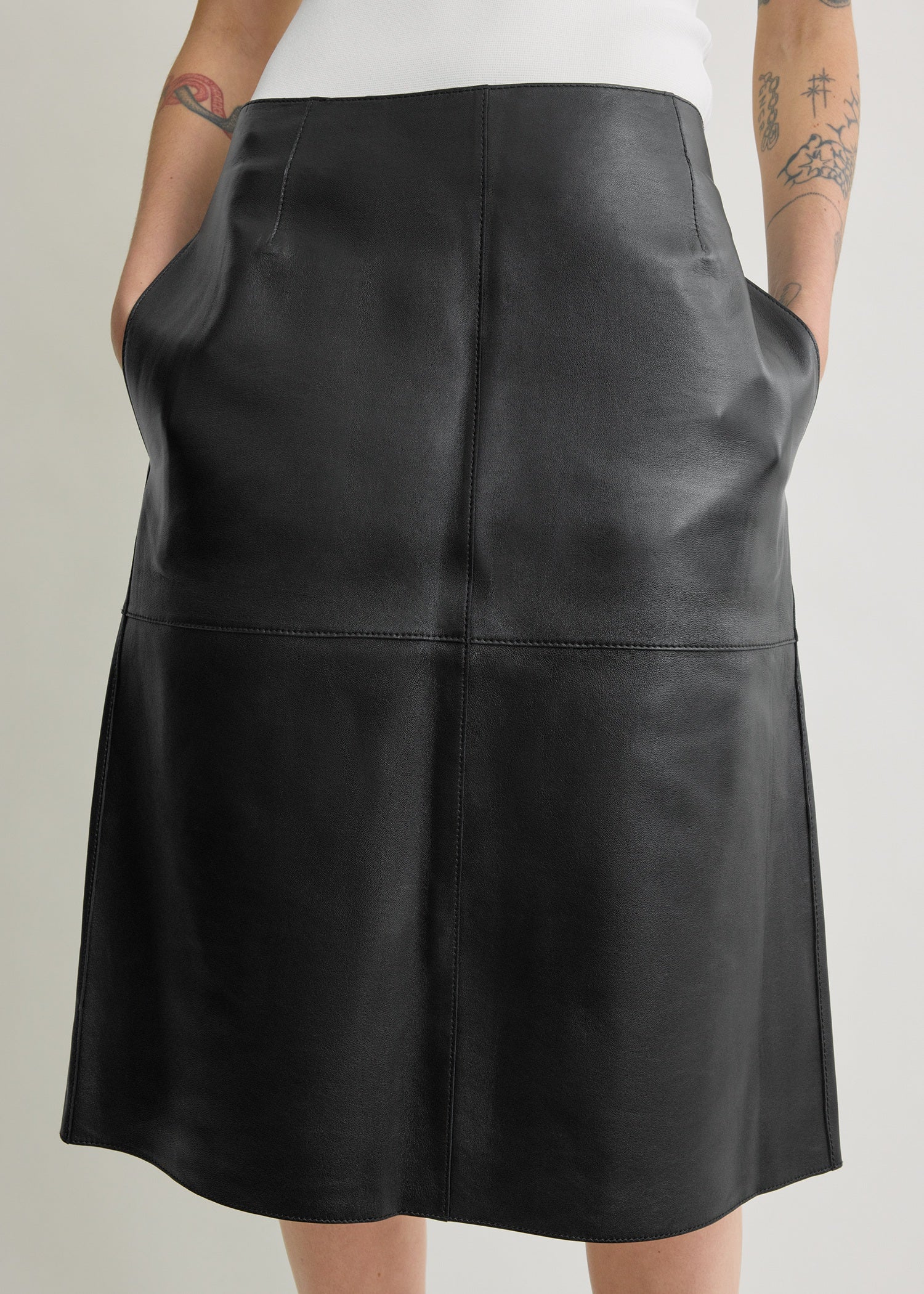 Paneled leather skirt black