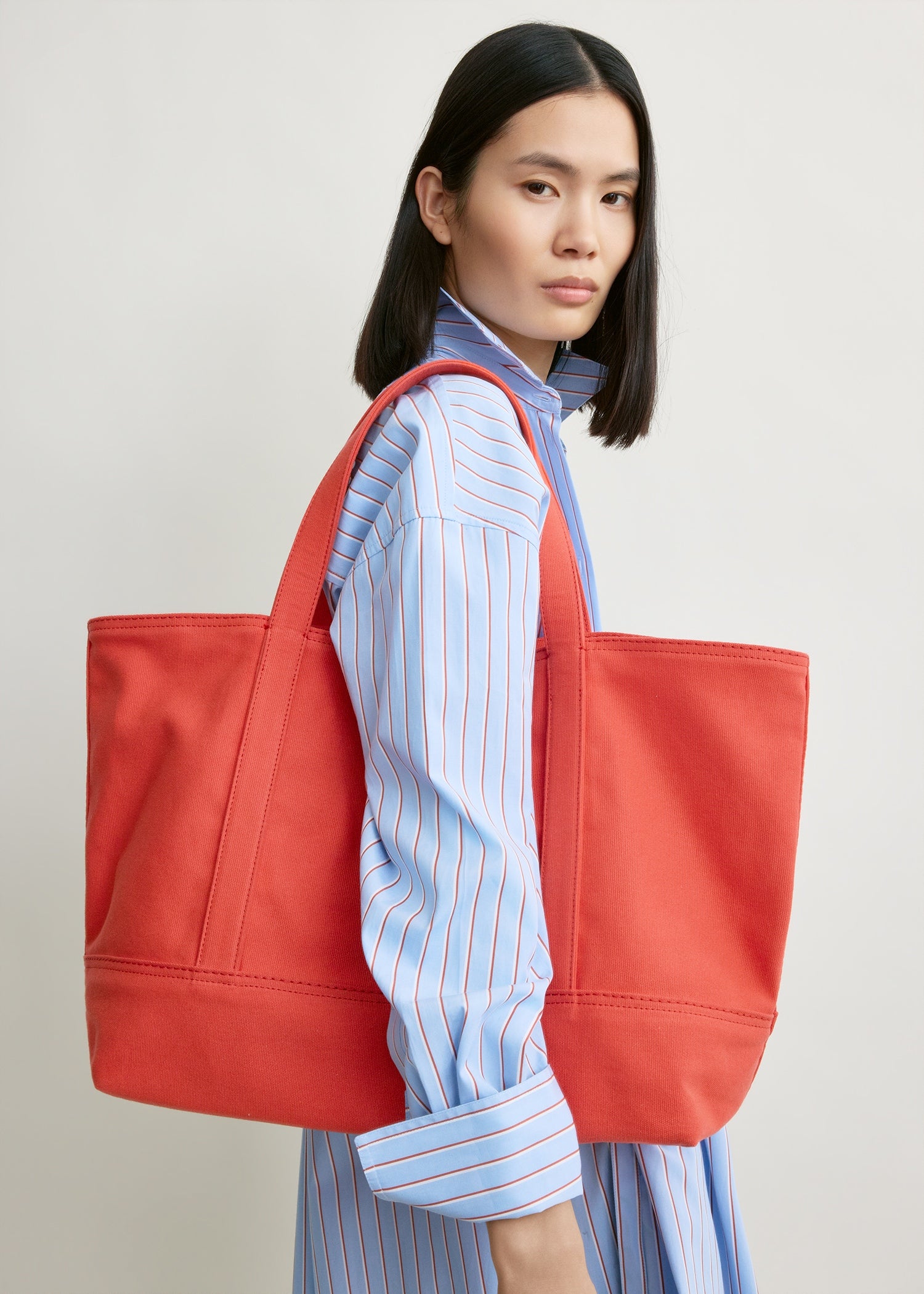 Beach tote red