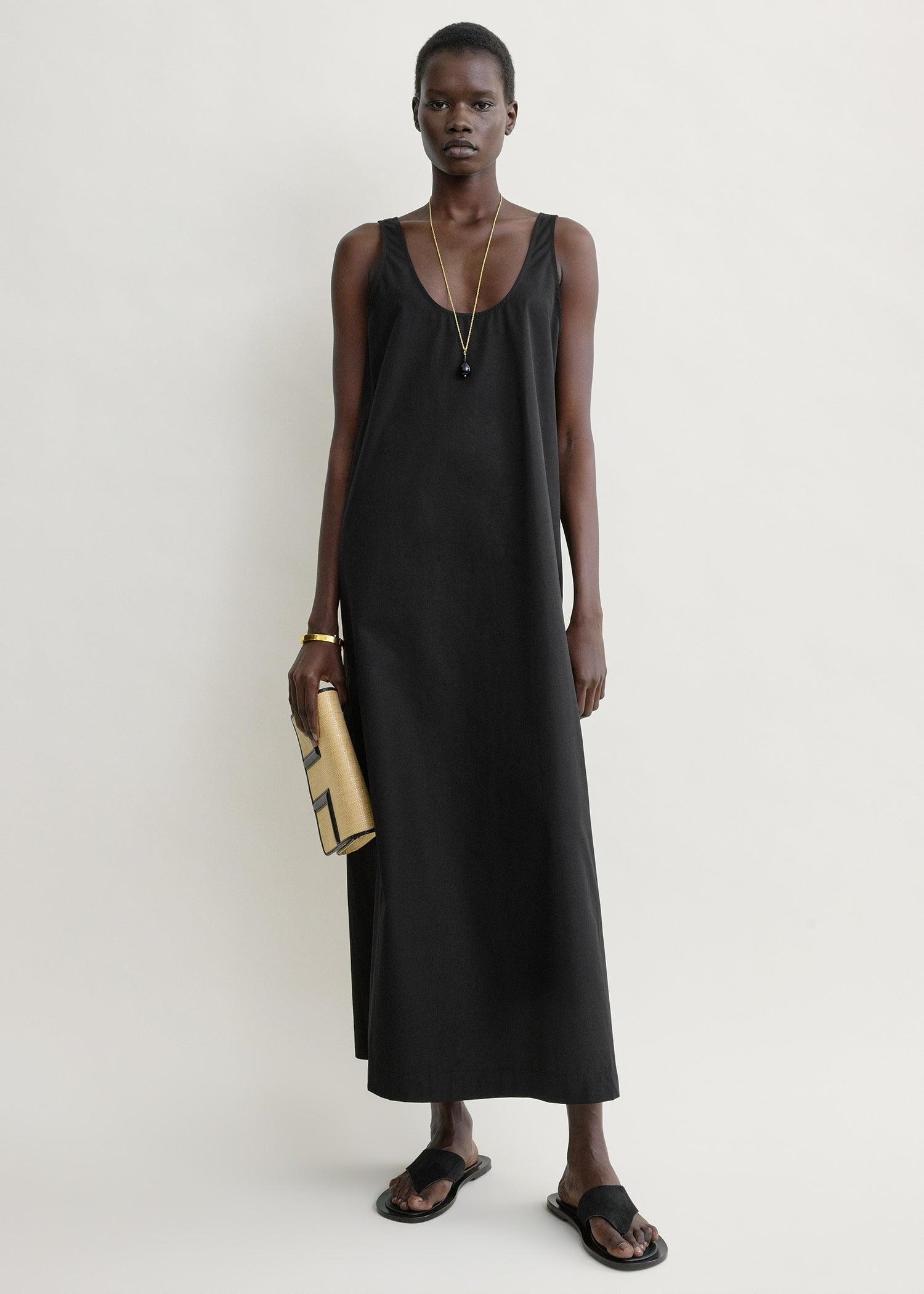 Scoop poplin dress black