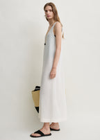 Scoop cover-up macadamia