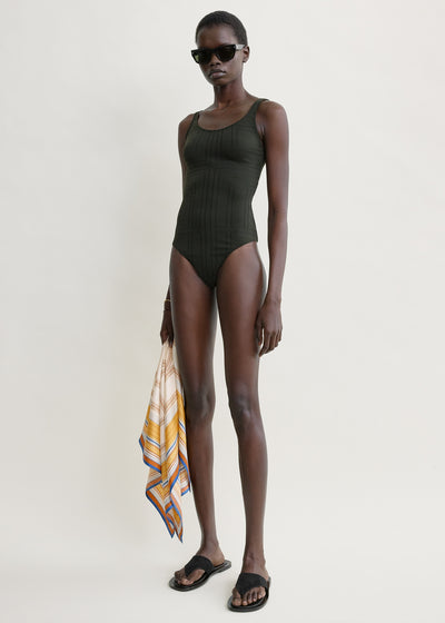 dark green