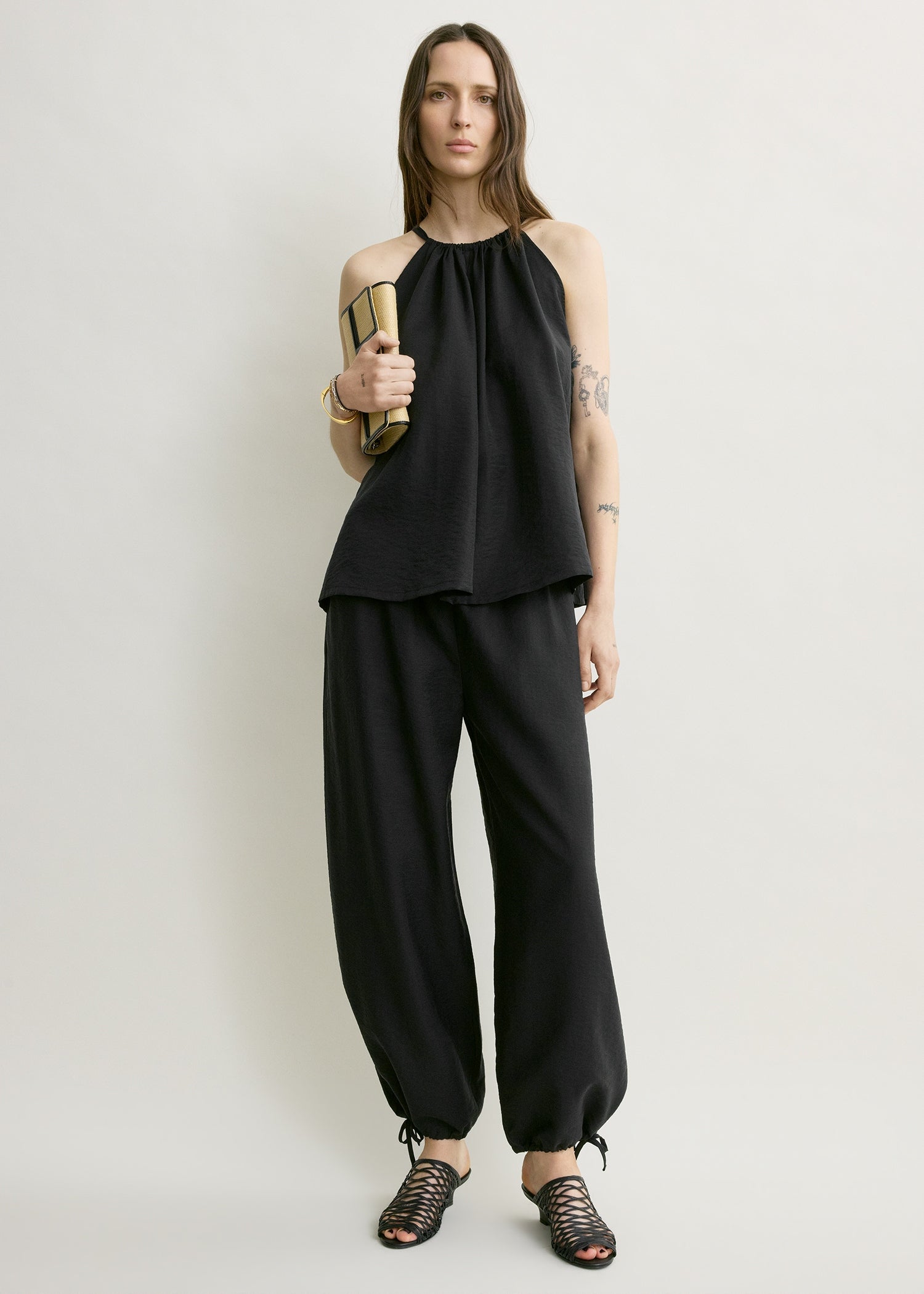 Parachute halter top black