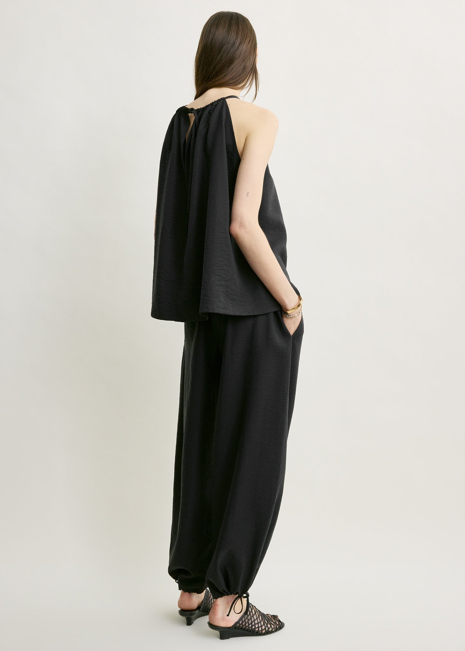 Parachute halter top black