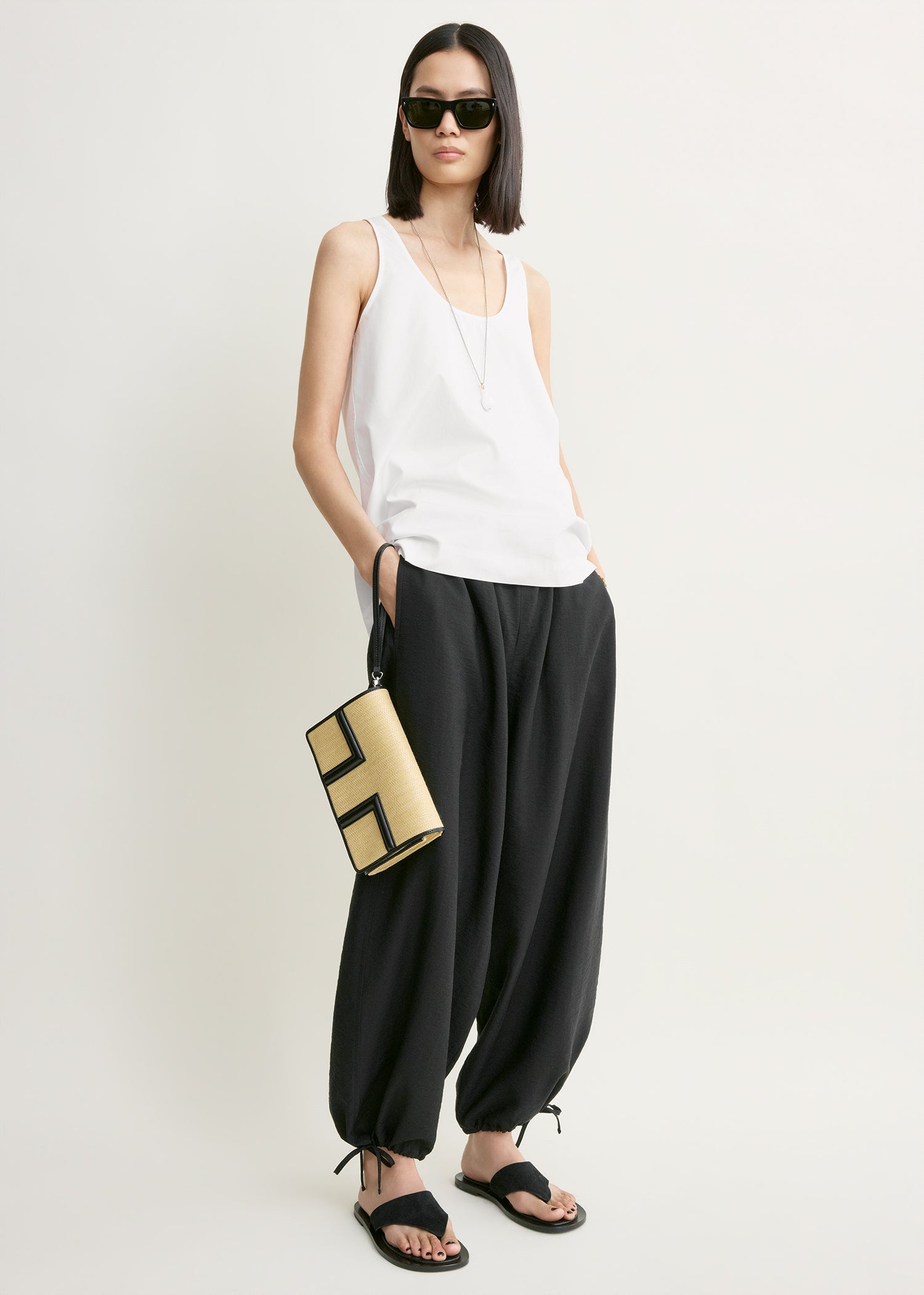 Parachute trousers black petite
