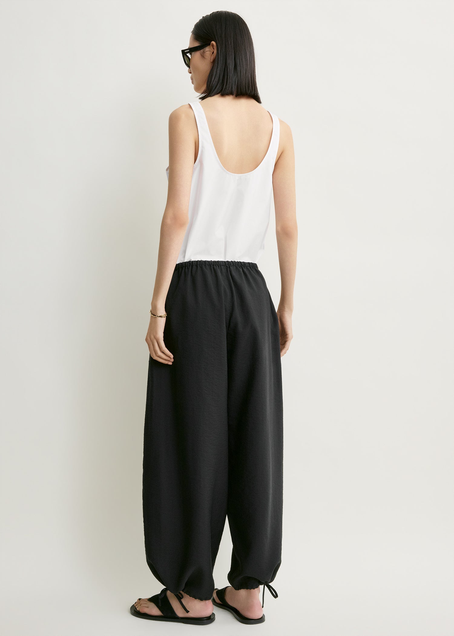 Parachute trousers black petite