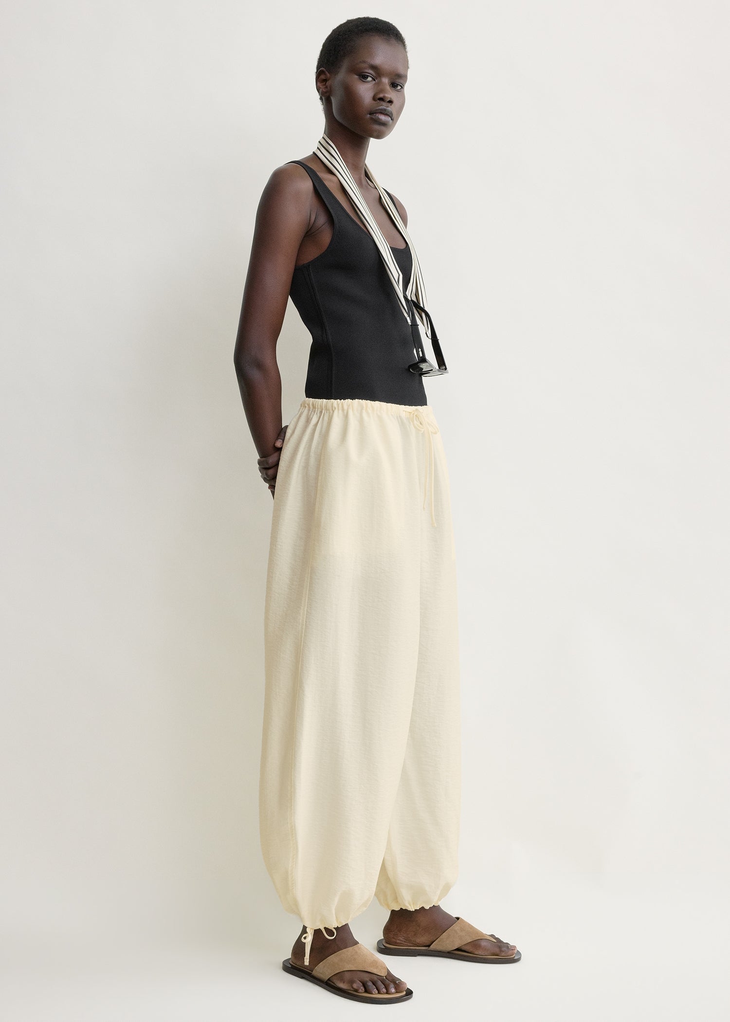 Parachute trousers off-white
