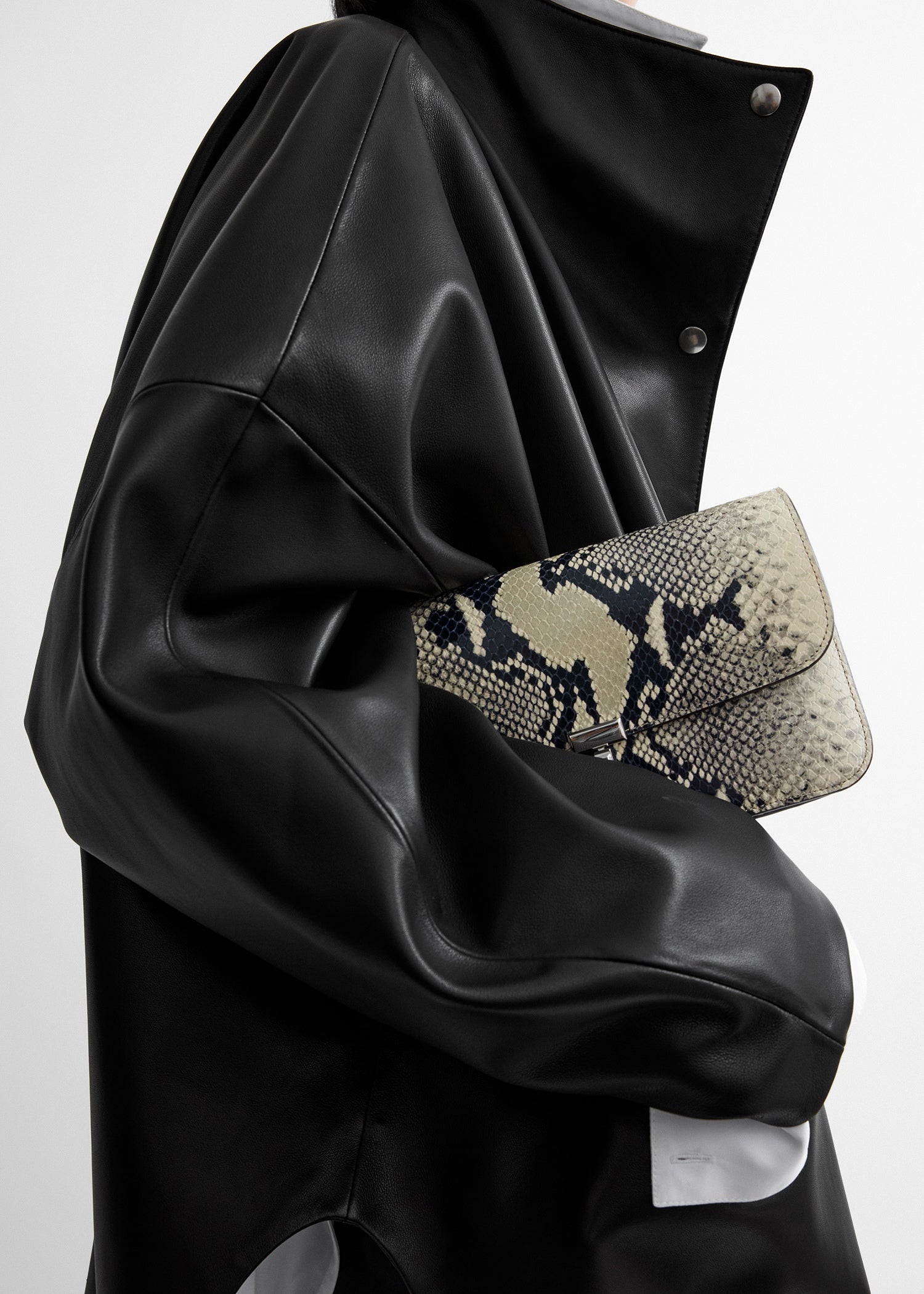 Nappa parachute jacket black