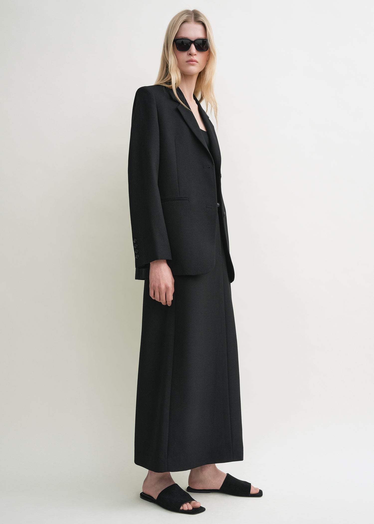 Tailored suit jacket black