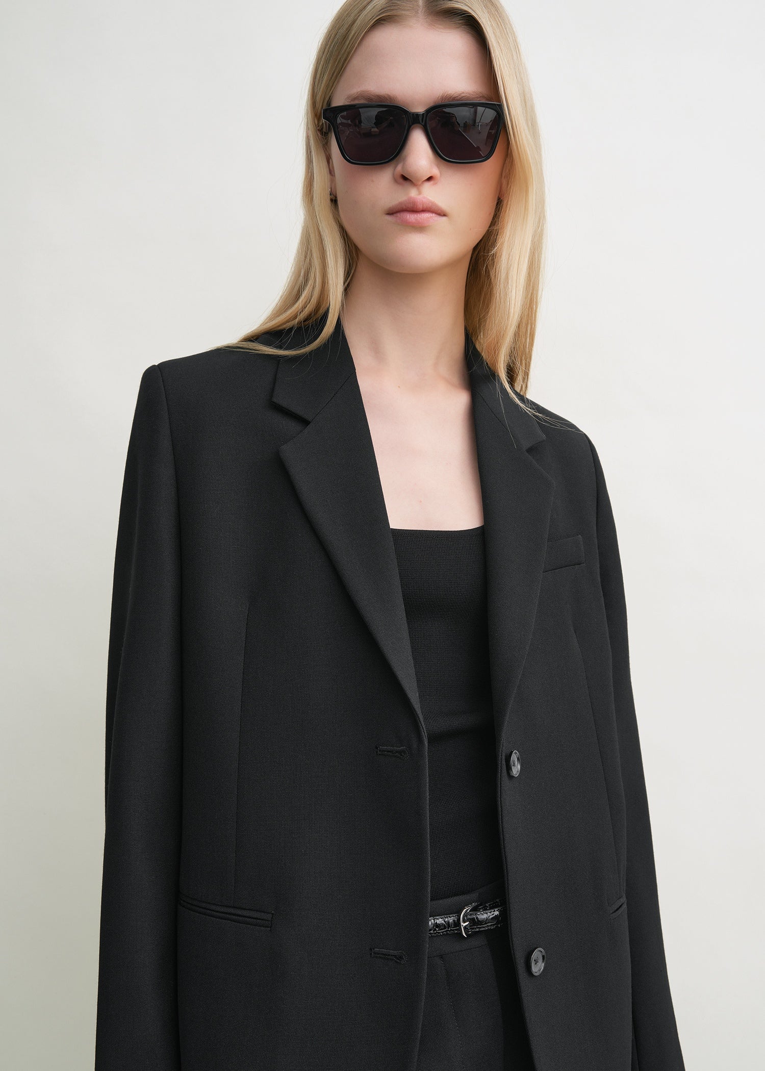 Tailored suit jacket black