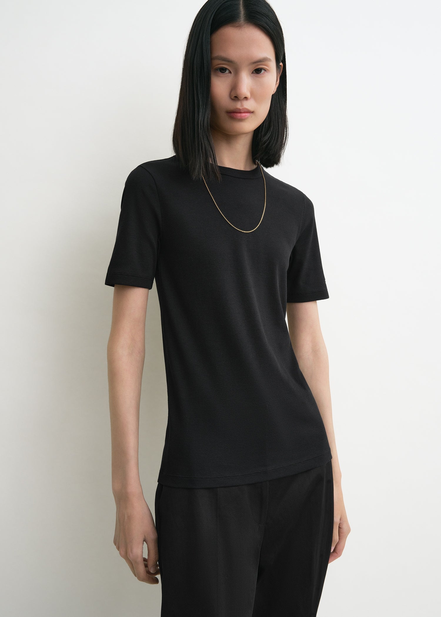 Classic rib tee black – TOTEME