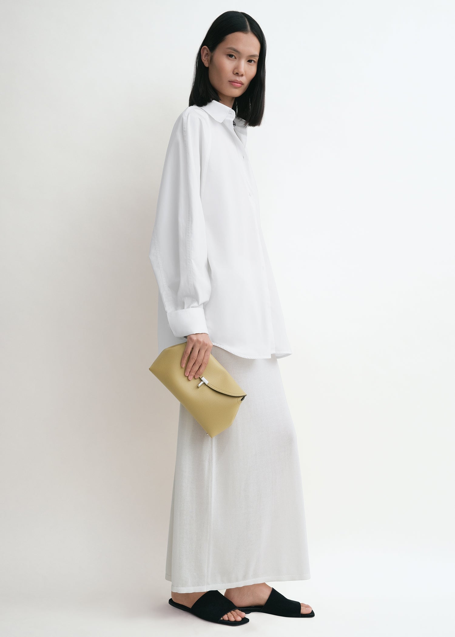 T-lock grained-leather clutch desert