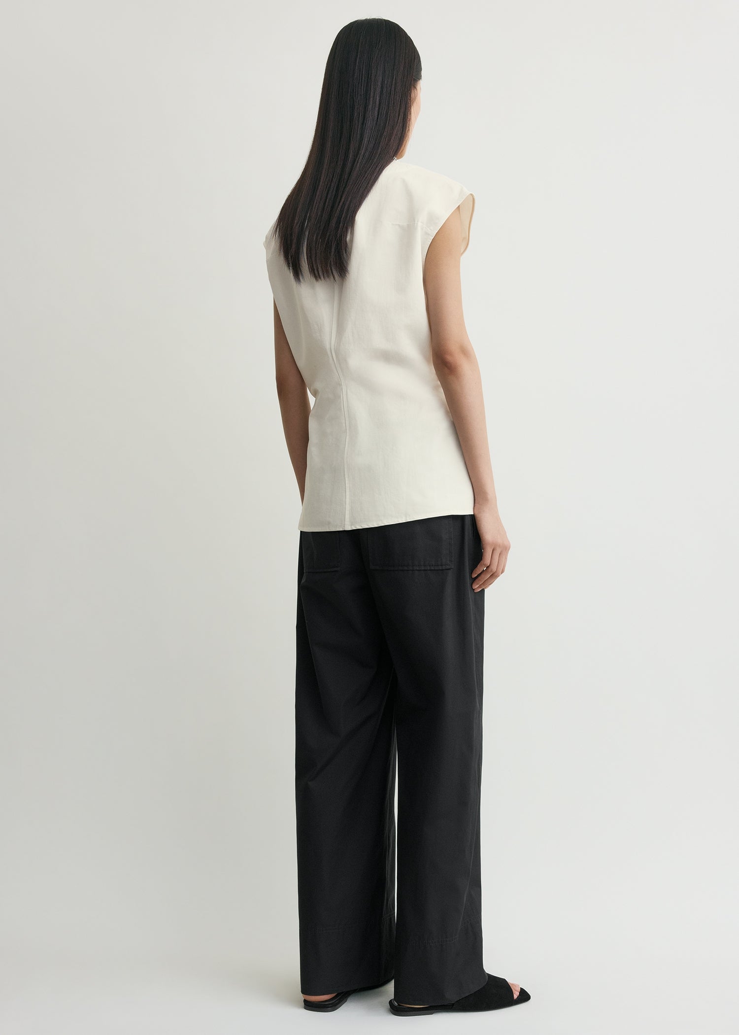Short-sleeve wrap blouse off-white