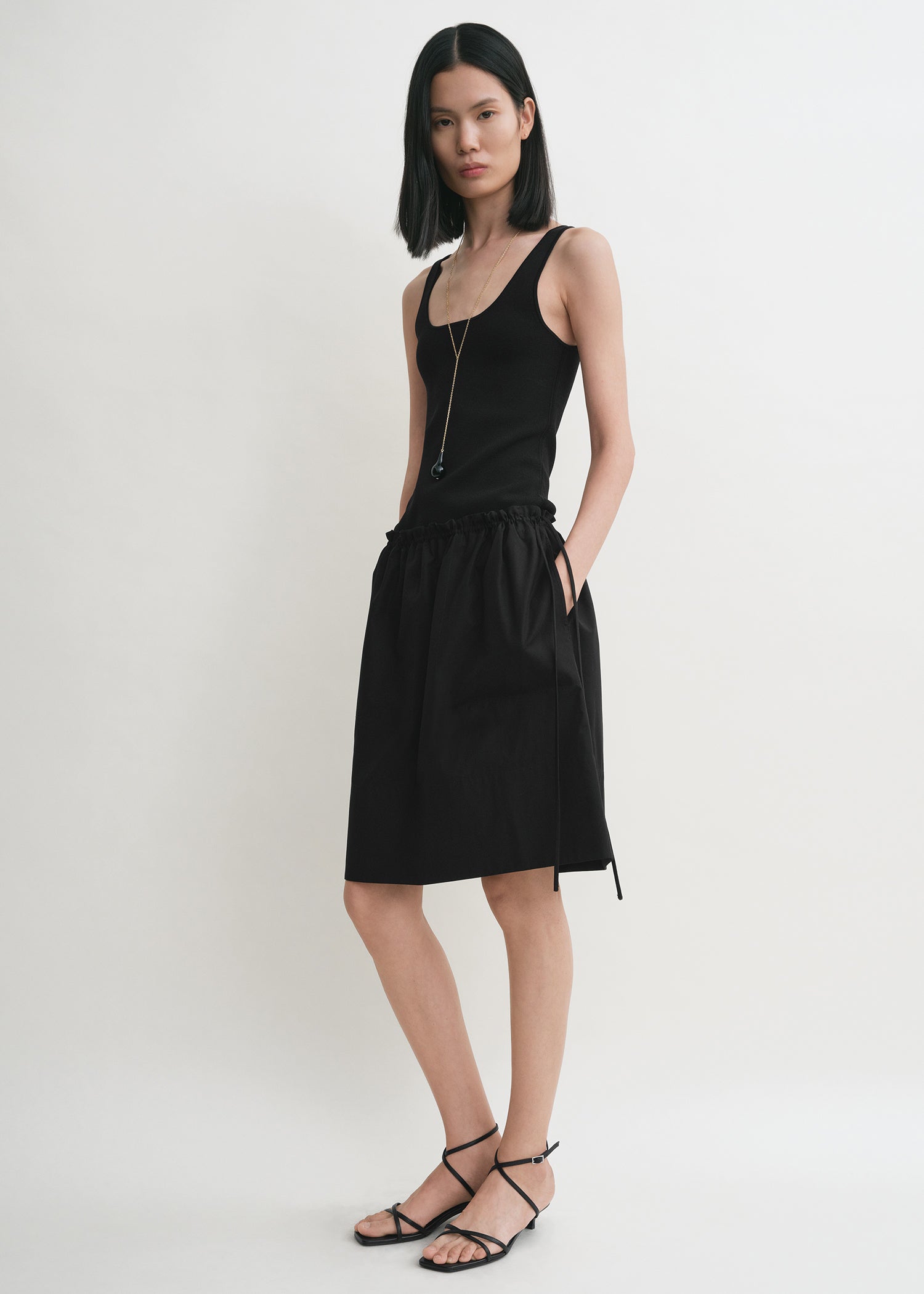 Drawstring poplin mini skirt black
