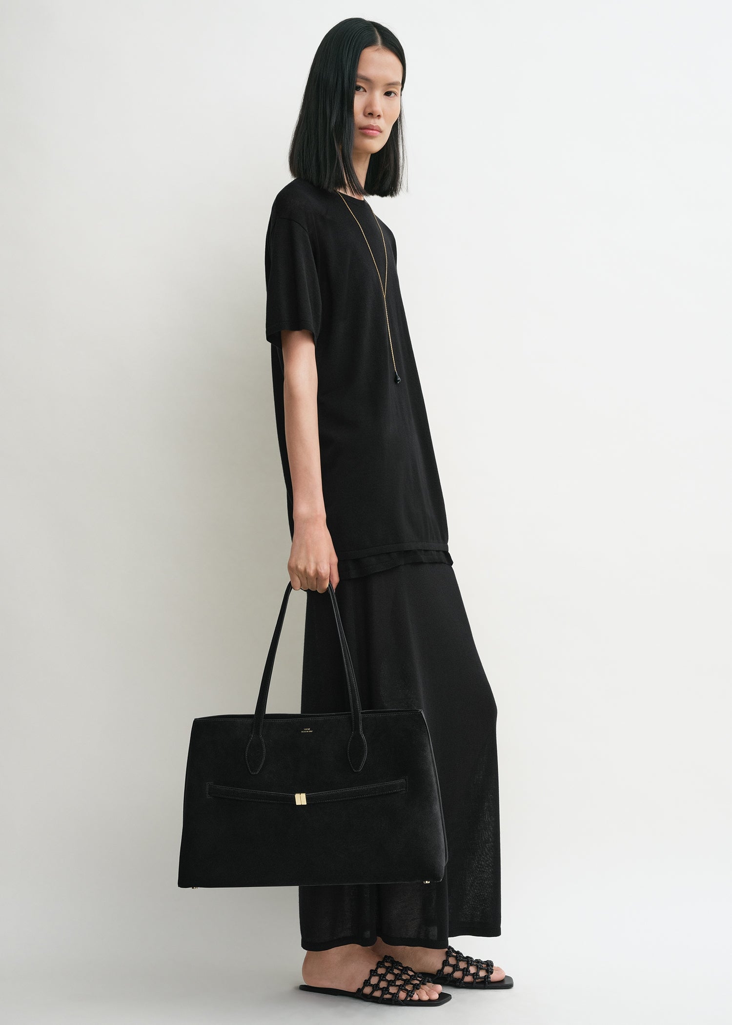 Suede lounge tote black