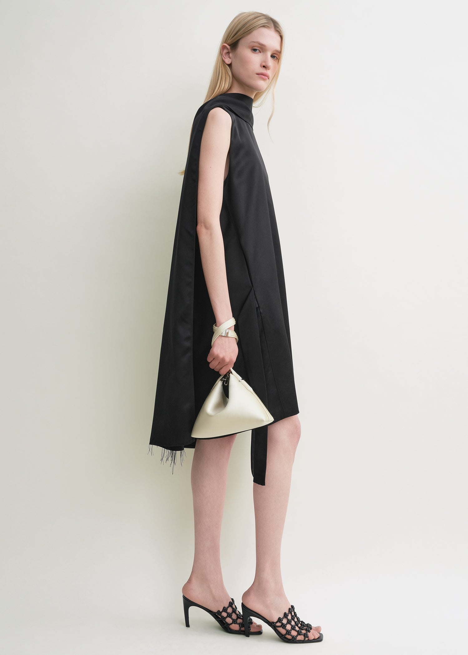 Bevel satin wristlet ecru