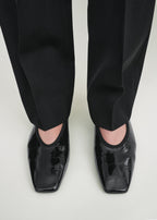Minimalist croco-embossed ballerinas black