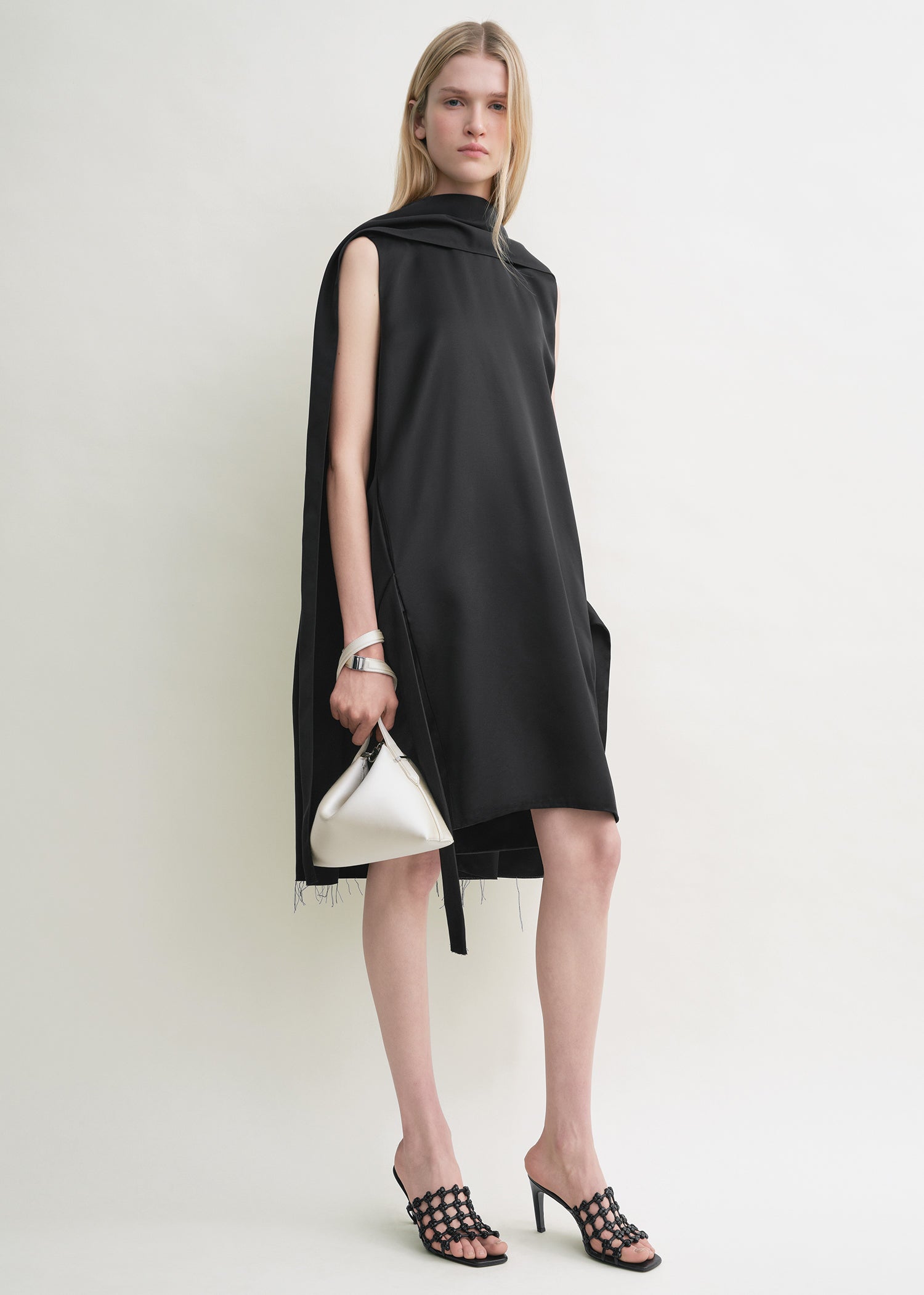 Cocoon scarf dress black