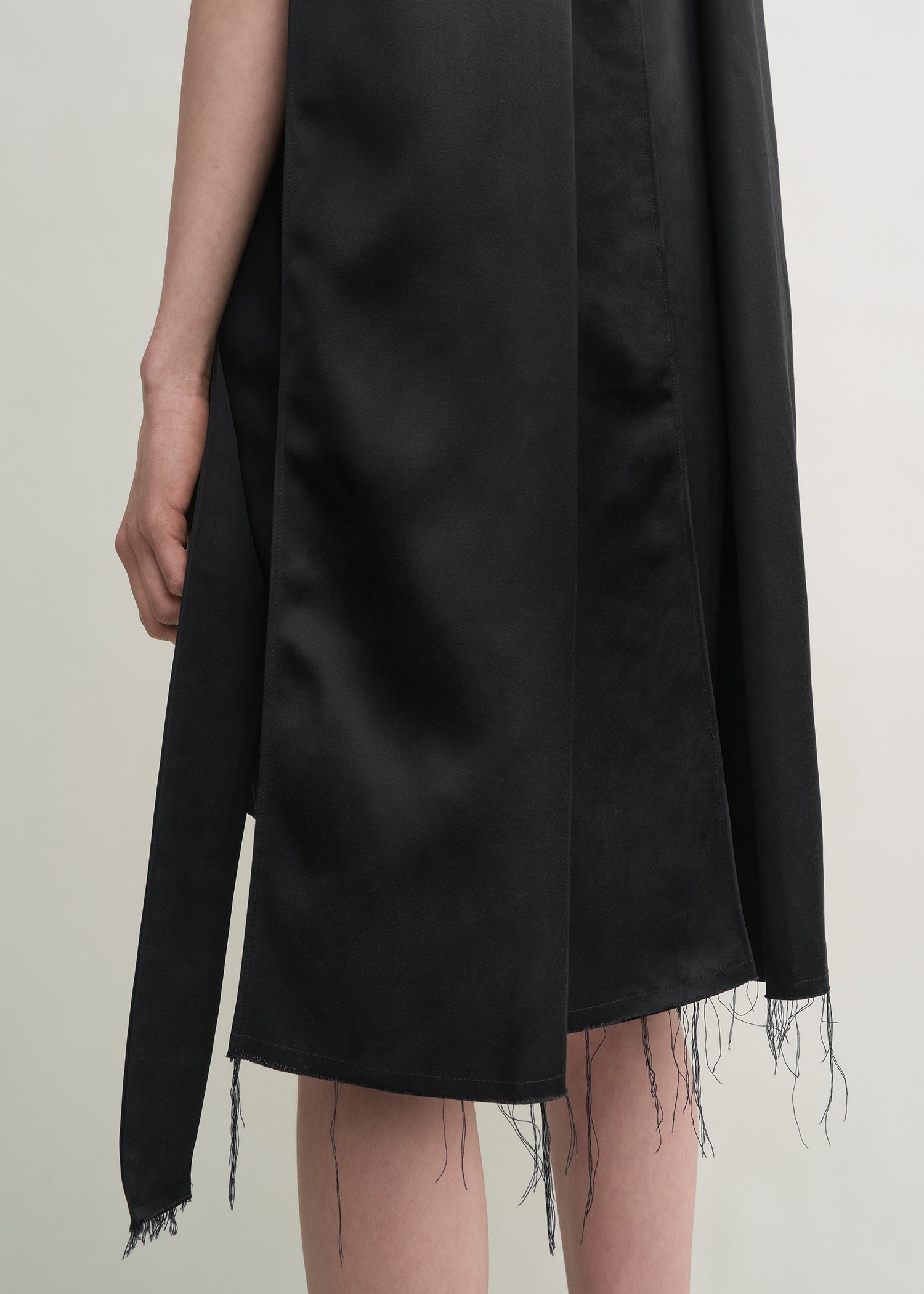 Cocoon scarf dress black