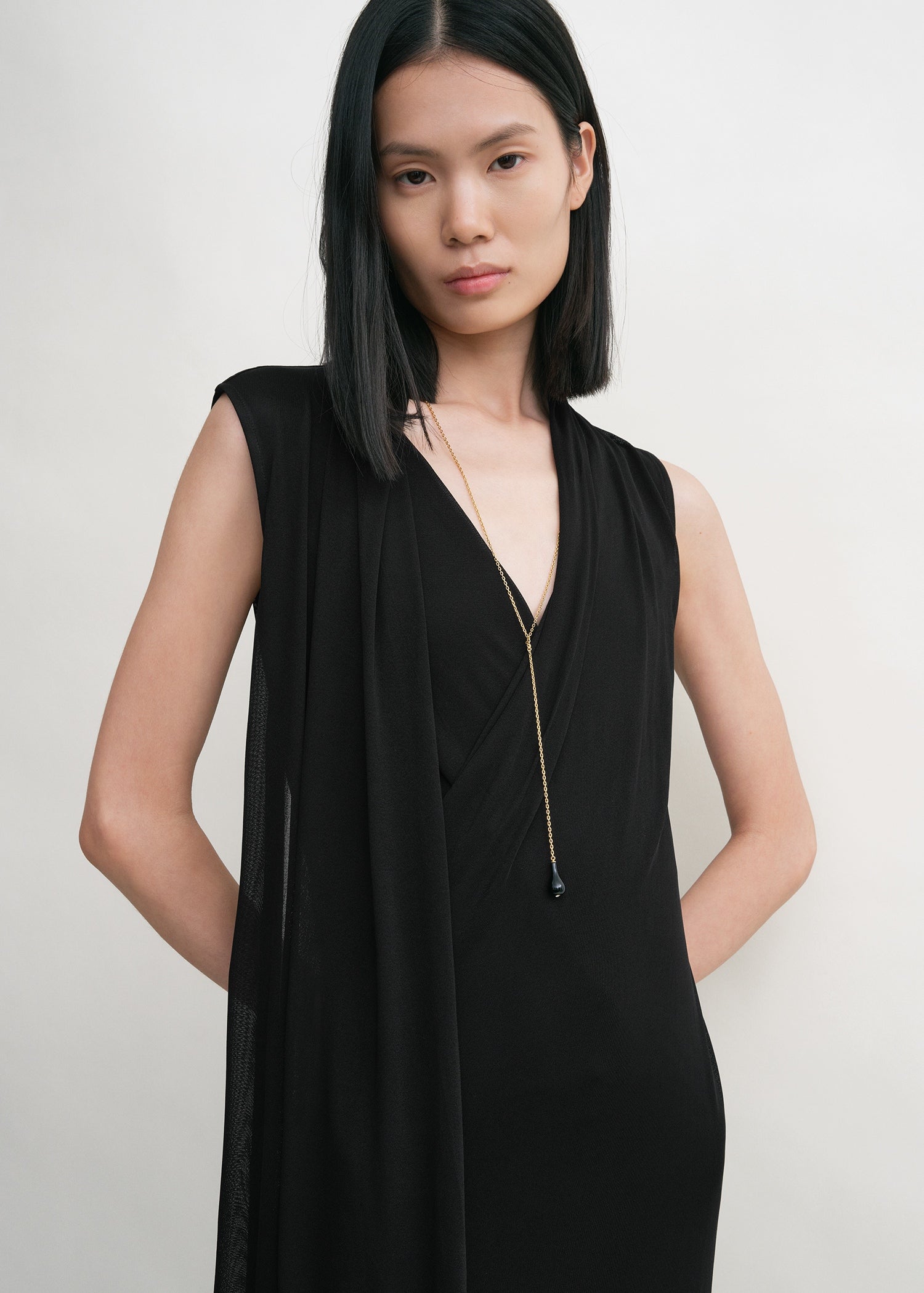 Overlapped scarf dress black