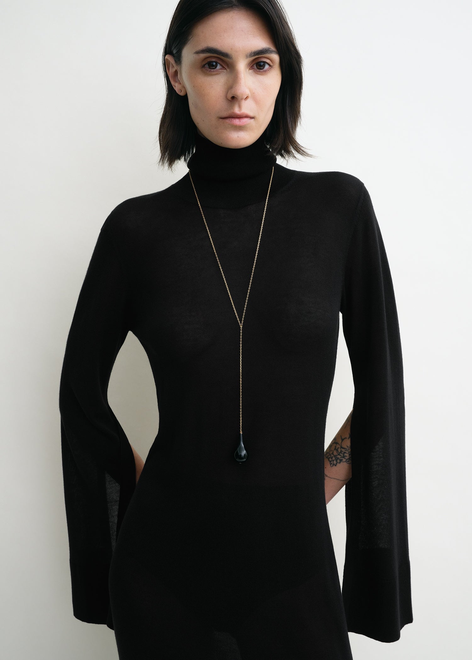 Slit sleeve knit dress black