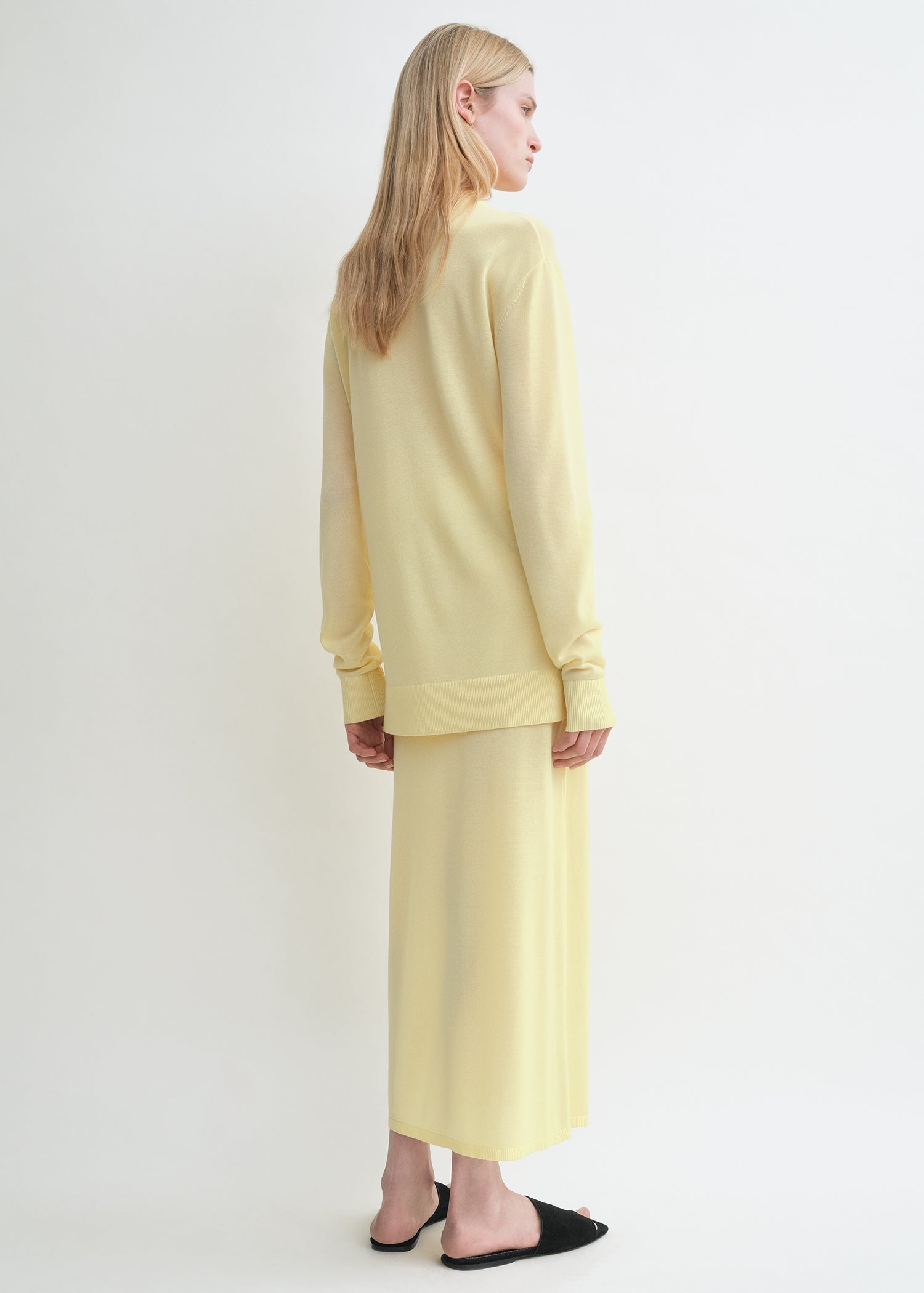 Long-sleeve tee knit straw