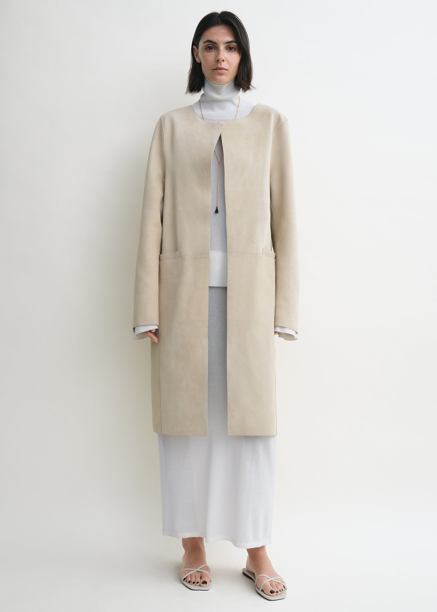 Collarless suede coat peanut