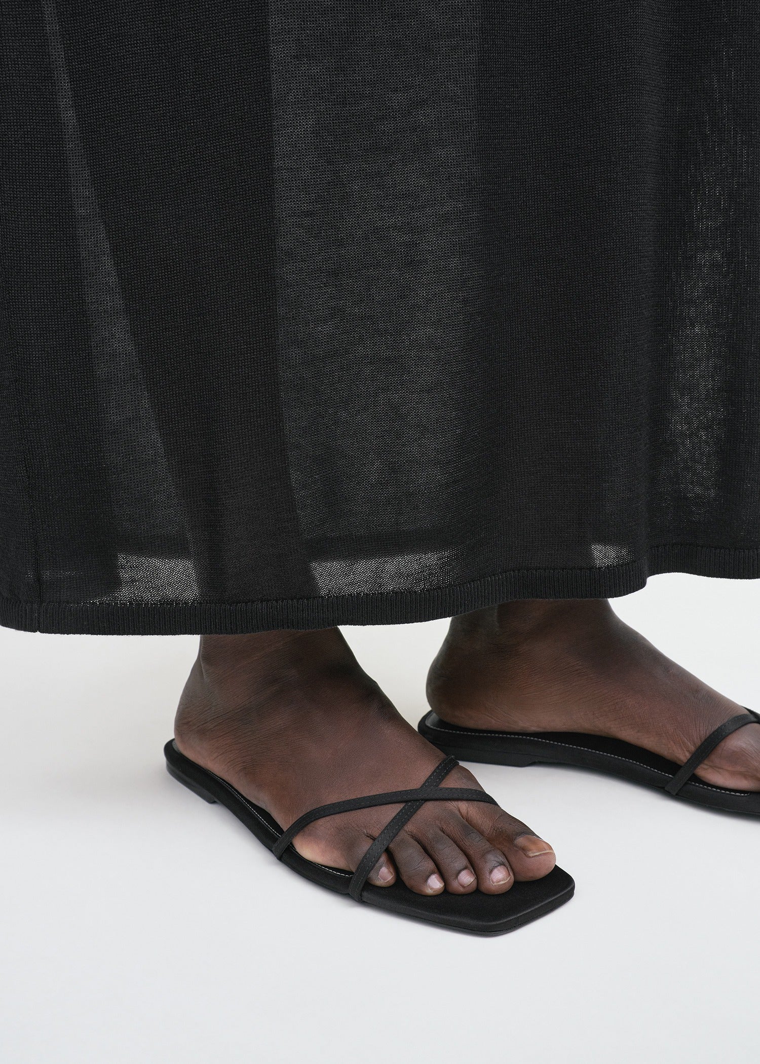 Satin crossover slides black