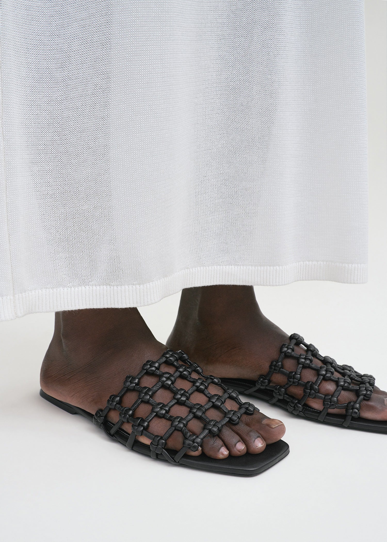 Braided-leather bandeau slides black