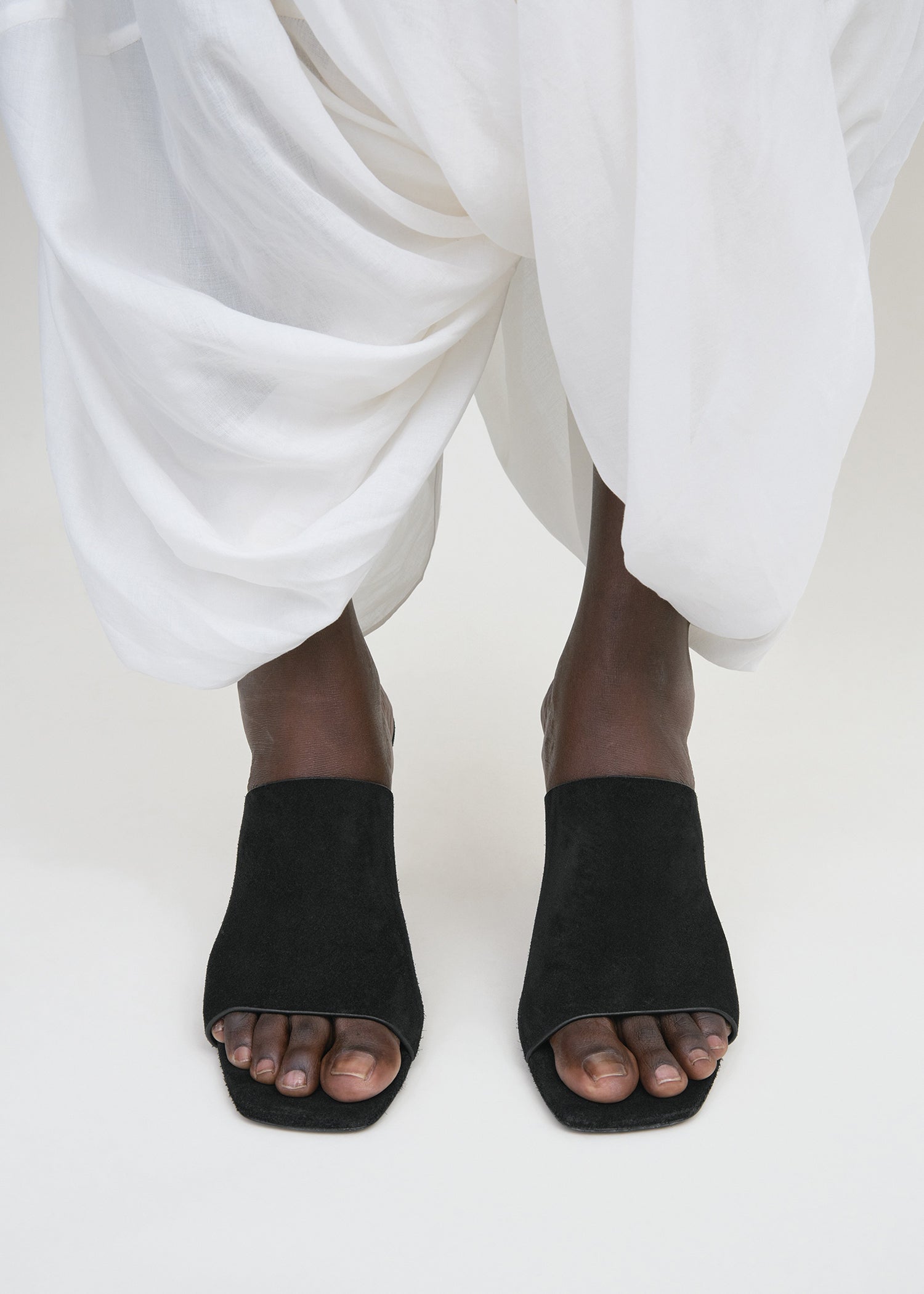 Velour-leather bandeau mules black