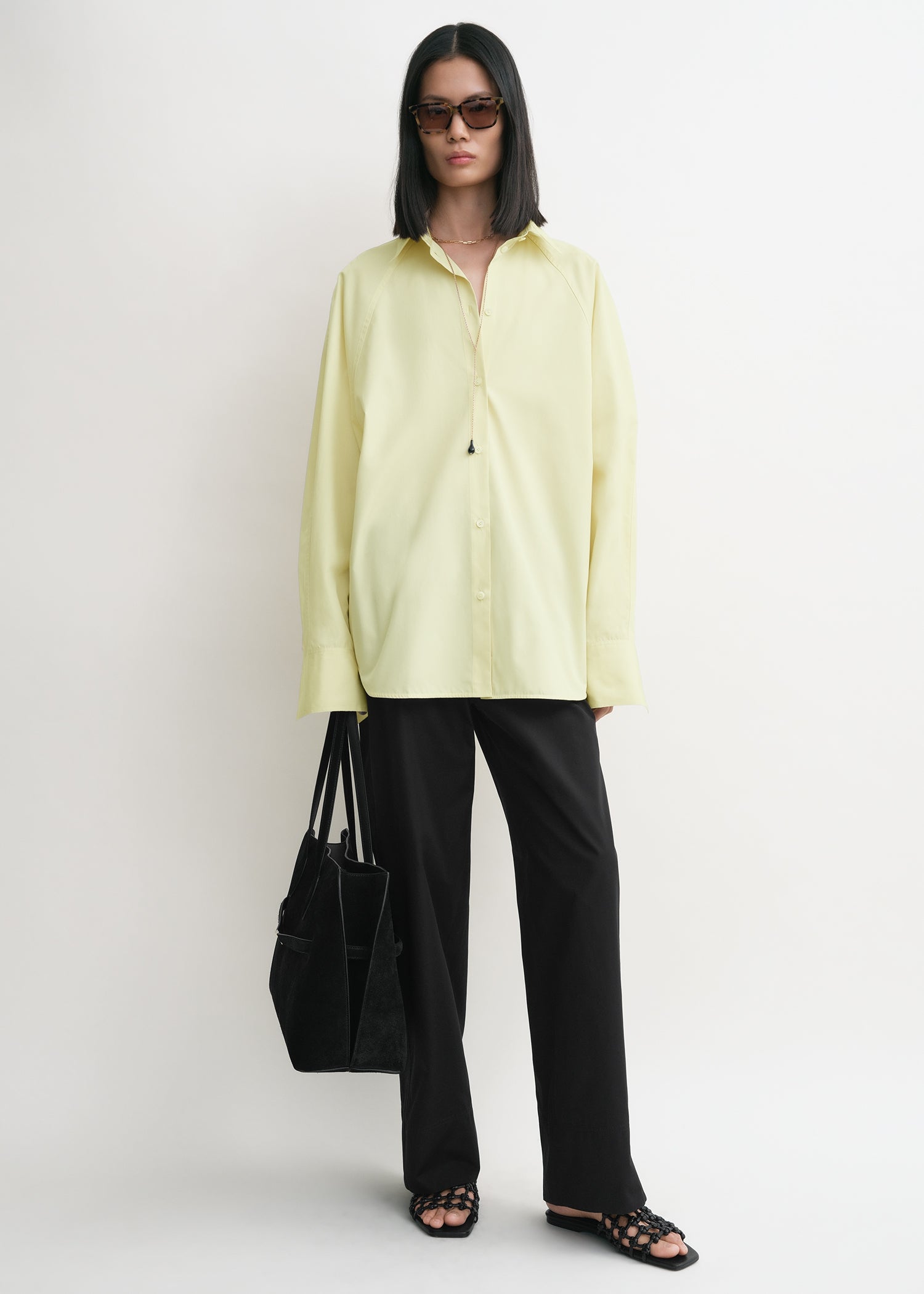 Raw raglan shirt straw