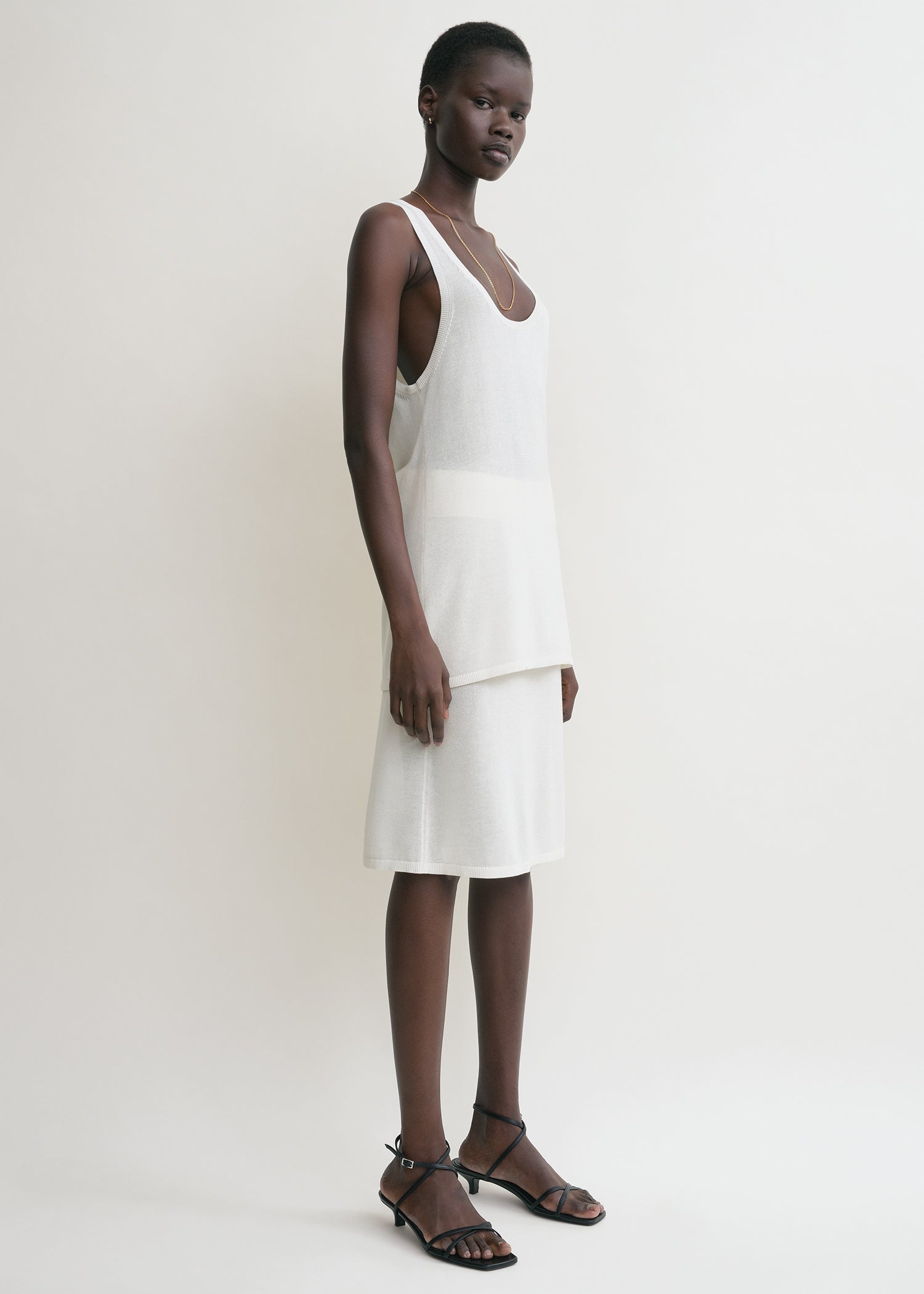 Yoli ヨリ　Short knit / White Yoli◯ヨリ◯Short knit ホワイト 【公式通販】