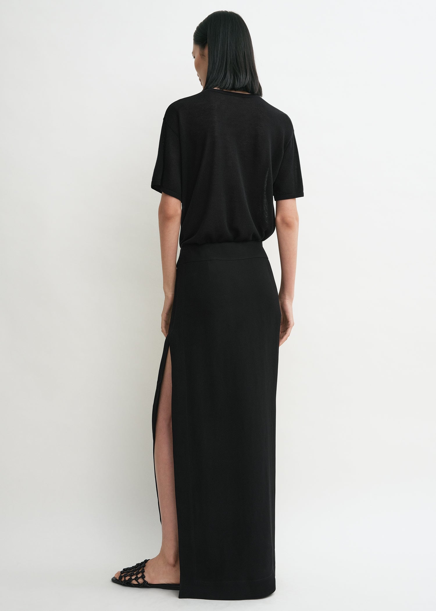 High slit skirt black