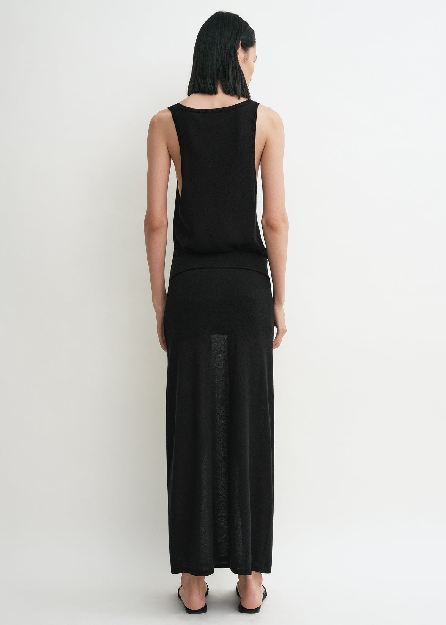 Long knit skirt black