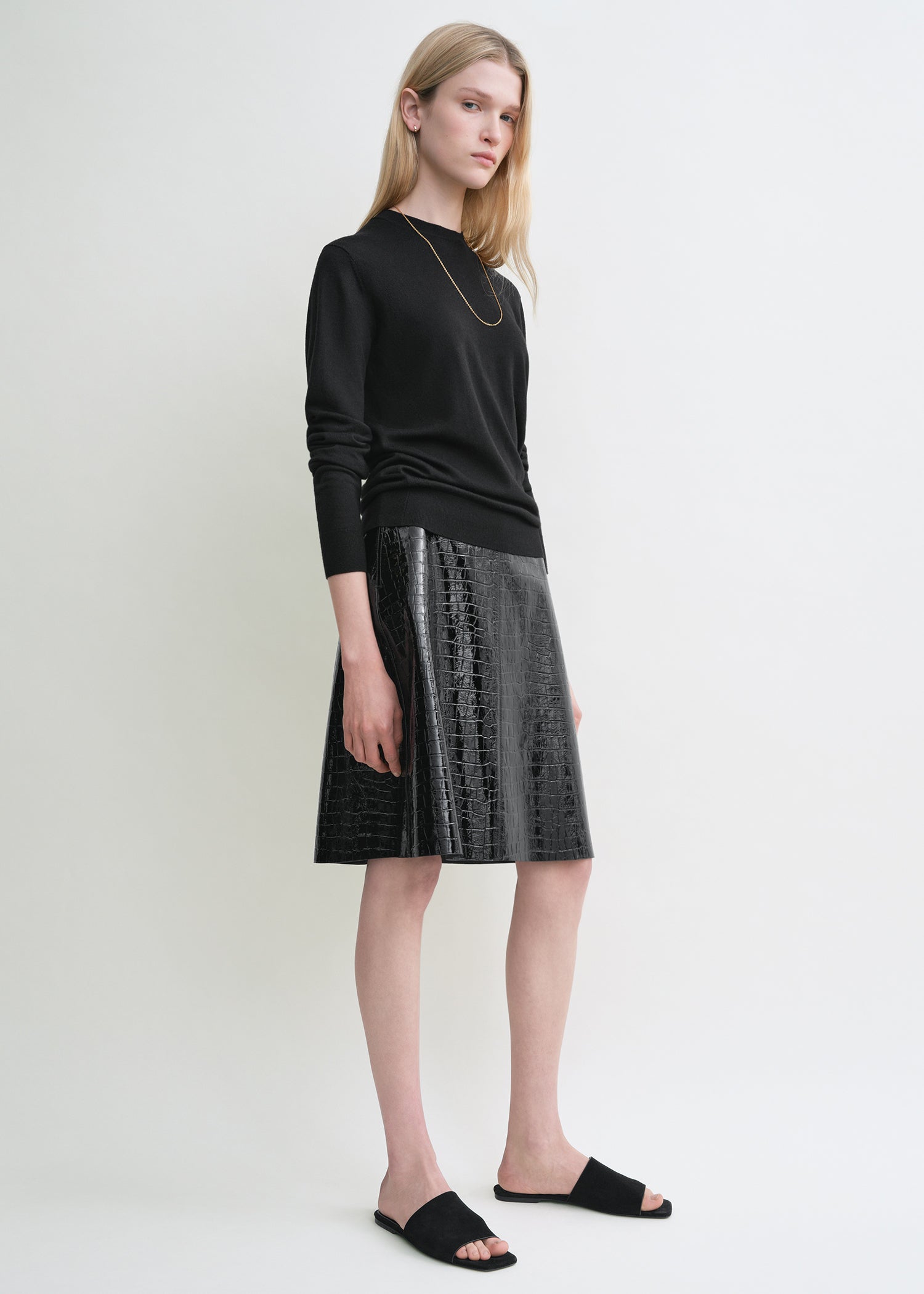 Croco-embossed skirt black