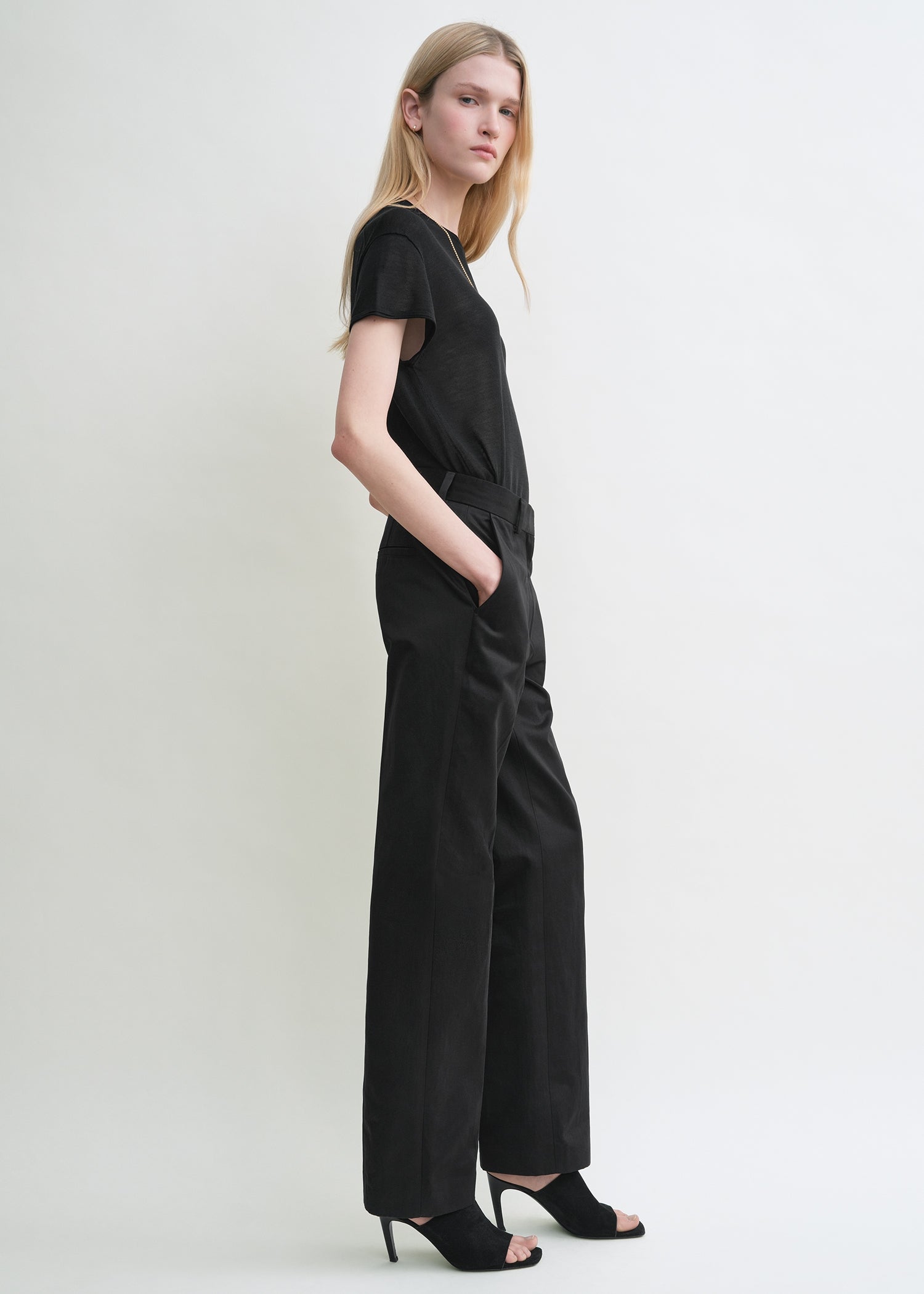 Tailored chinos black