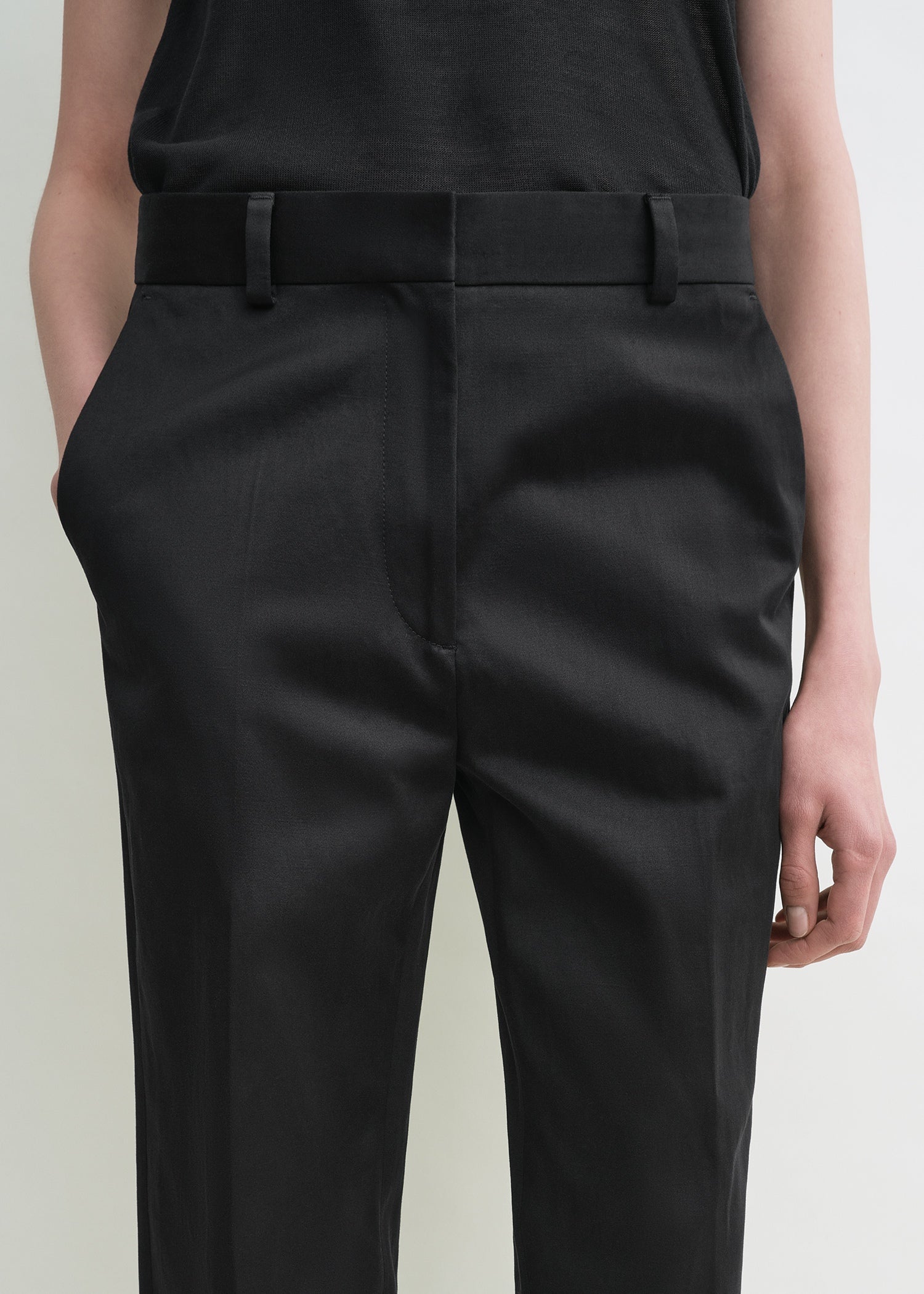Tailored chinos black